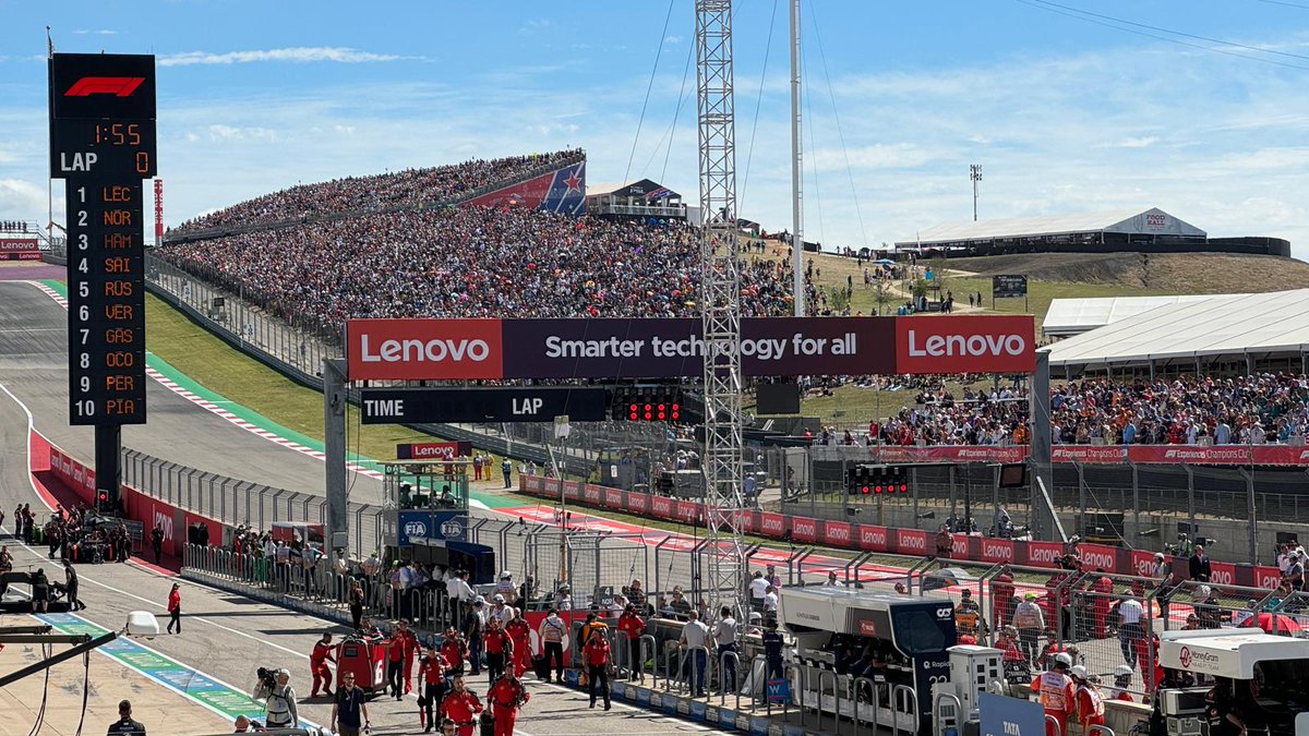Lenovo and @F1: a partnership in action.

It was great to be in Austin, Texas this week to see the race and experience the incredible atmosphere we've built through our technology and marketing partnership: thanks to all the partners and customers who came! #LenovoF1