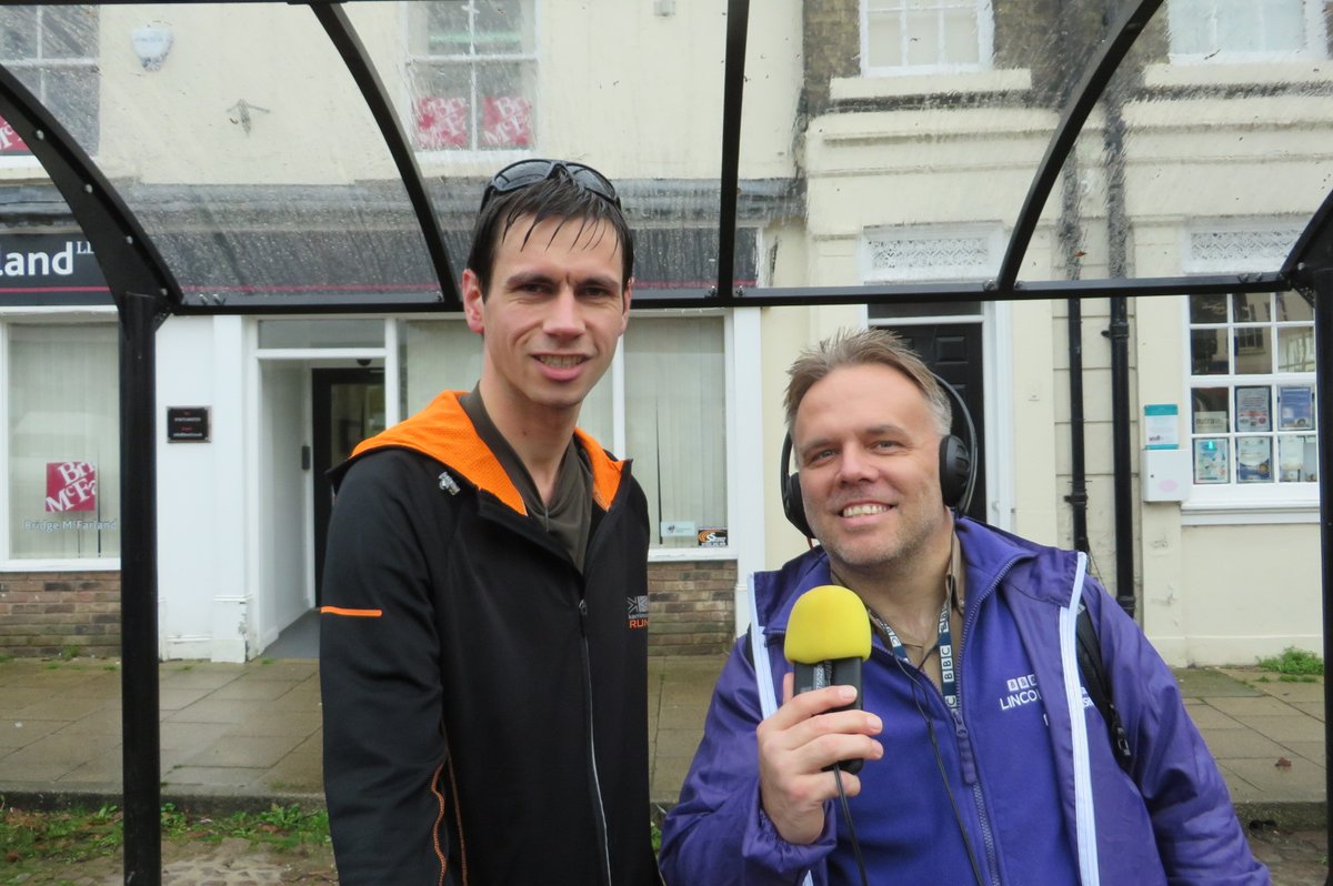 Look who I met and got interviewed by after my morning jog around <a href="/MarketRasenCC/">Market Rasen Town CC</a>, <a href="/KarlMovie/">Karl Bird</a> of <a href="/BBCRadioLincs/">BBC Lincolnshire</a> 👟🎙️📻
Thanks for the uplifting start to the day Karl. 😁
#Local #RADIO #running #Halloween #trickortreat