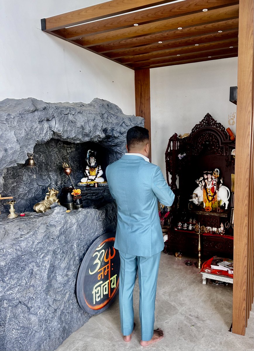 SHAREMARKET11's tweet image. The Path to Success: Strategies and Inspiration! 🛤️💪 

#successjourney #strategiesforsuccess #motivationmonday #entrepreneurship #successmindset #hustle #bsm #bhartisharemarket #ravindrabharti