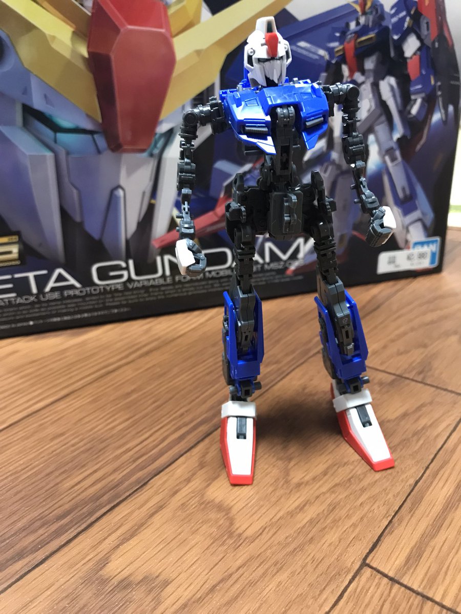 p30qb's tweet photo. パッケージのこれをやりたかったんですが
挟み込みとか考えるとこれが限界？
もっと頭良い人なら骨だけのあと完成に持ち込めるんでしょうか？

＃ガンプラ https://t.co/JNibzm6pzk