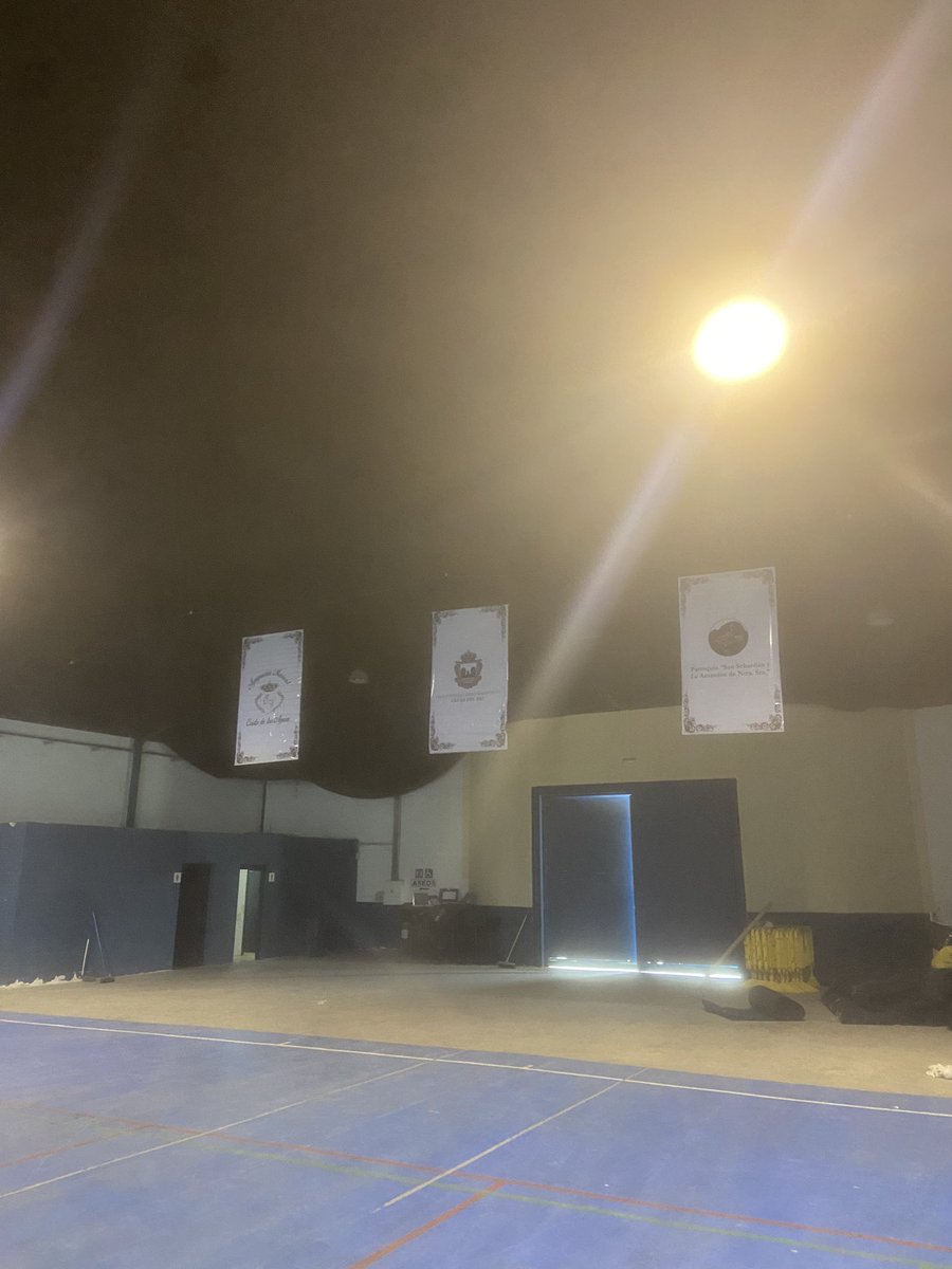 #Montaje | 𝐑𝐄𝐂𝐓𝐀 𝐅𝐈𝐍𝐀𝐋

¡Fercoal comienza a ponerse guapa!

Comienzan los trabajos de montaje de suelo, escenario y decoracion.

4 días para ver a FERCOAL, como nunca lo has visto 🤭😜… 𝐲 ¡𝐄𝐍𝐓𝐑𝐀𝐃𝐀 𝐆𝐑𝐀𝐓𝐔𝐈𝐓𝐀!

<a href="/aytodeolula/">Ayto. Olula del Río</a> 
<a href="/AMCRISTOLASAGUA/">AM CRISTO LAS AGUAS</a>