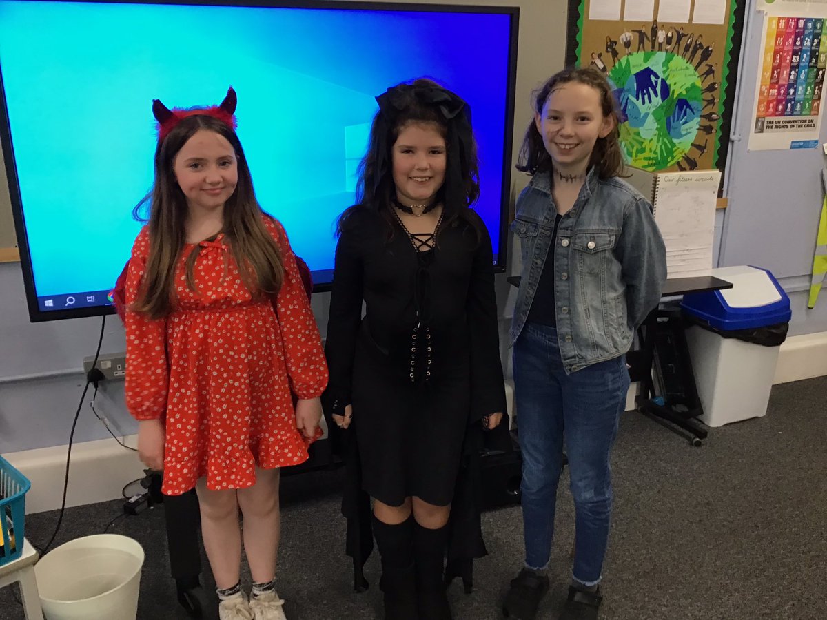 Happy Halloween from Year 6! <a href="/BartonClough/">Barton Clough Primary School</a> #wearebrightfutures