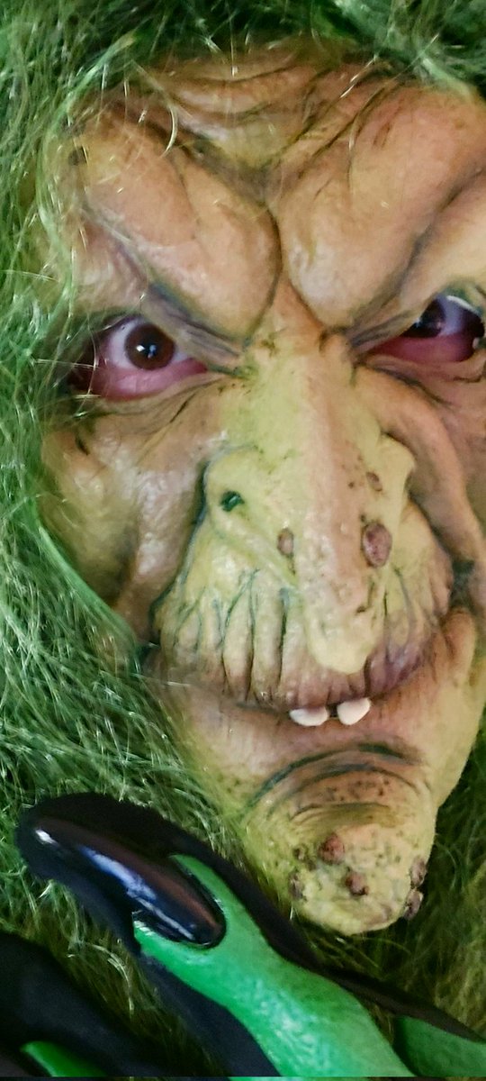 Trick or Treat?

Why not both!

Meet gorgeous me, ready to scare some children today whilst gifting them sweets! 🧙‍♀️

(Unless they run away before I can 😈)

With or without Halloween, have a great day 💙