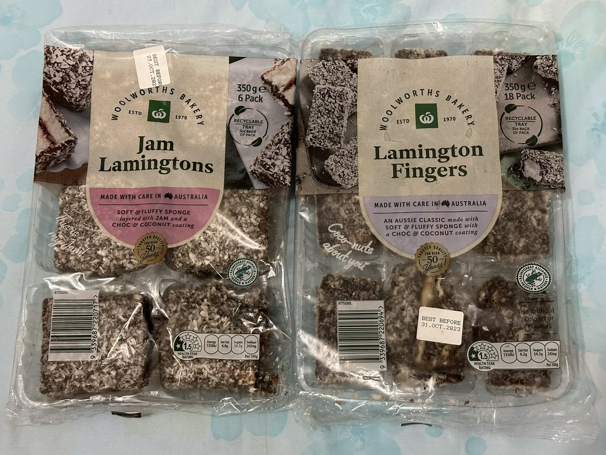 _FullMoonSways_'s tweet photo. appreciation post for my friend's unending generosity 🇦🇺 🇦🇺🇦🇺#CancerCouncil #Lamingtons https://t.co/qy2ms0nwkN