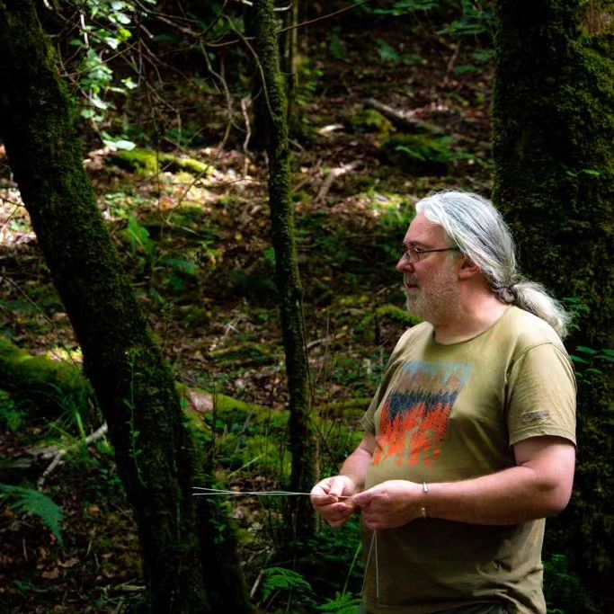 We are saddened to hear of the sudden death of Andrew St Ledger, woodland conservation campaigner, on Sunday evening. Suaimhneas sioraí dá anam 📷 @woodlandleague