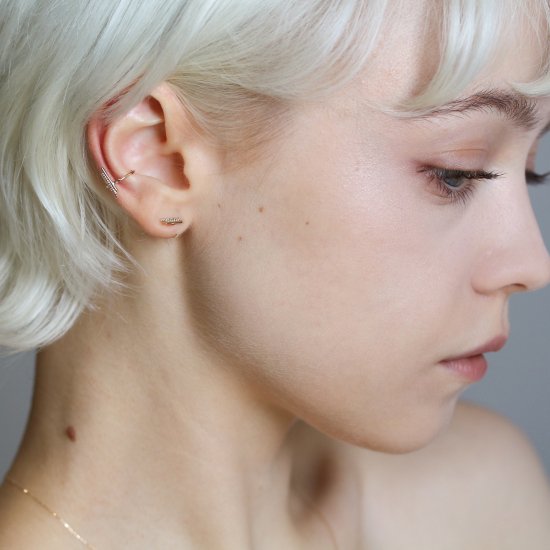 info_cuicui's tweet image. 2023 Christmas Collection 
【Tiny Diamond Pierce〈RAYON〉| K10YG】 
高度な技術を持った職人が丁寧に加工を施した、繊細な仕上がり。
cui-cui-onlineshop.com/?pid=177693090 
#キュイキュイ #ジュエリー #ChristmasCollection #ゴールド #ダイヤモンド #ピアス #世界最小 #ギフト #先行 #予約販売