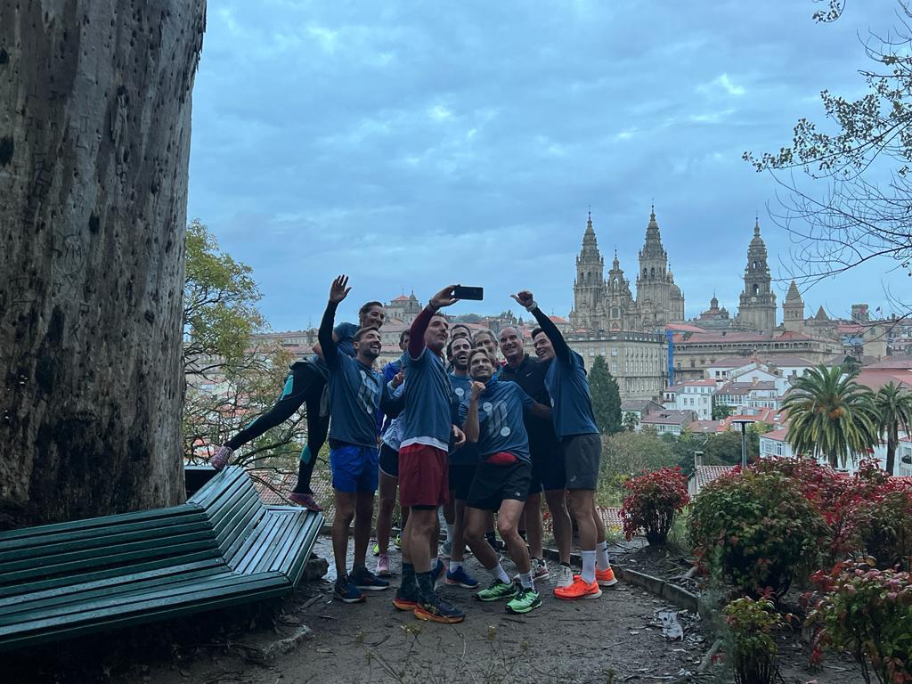 📸⬇️¡Aún estamos asimilando todo lo vivido en el #XXIIICongresoASNALA! Uno de nuestros momento favoritos fue nuestra sesión de #running que nos permitió explorar #Santiago de una forma única. Una vez más, gracias <a href="/Byefile/">ByeFile</a>  por patrocinar esta actividad.