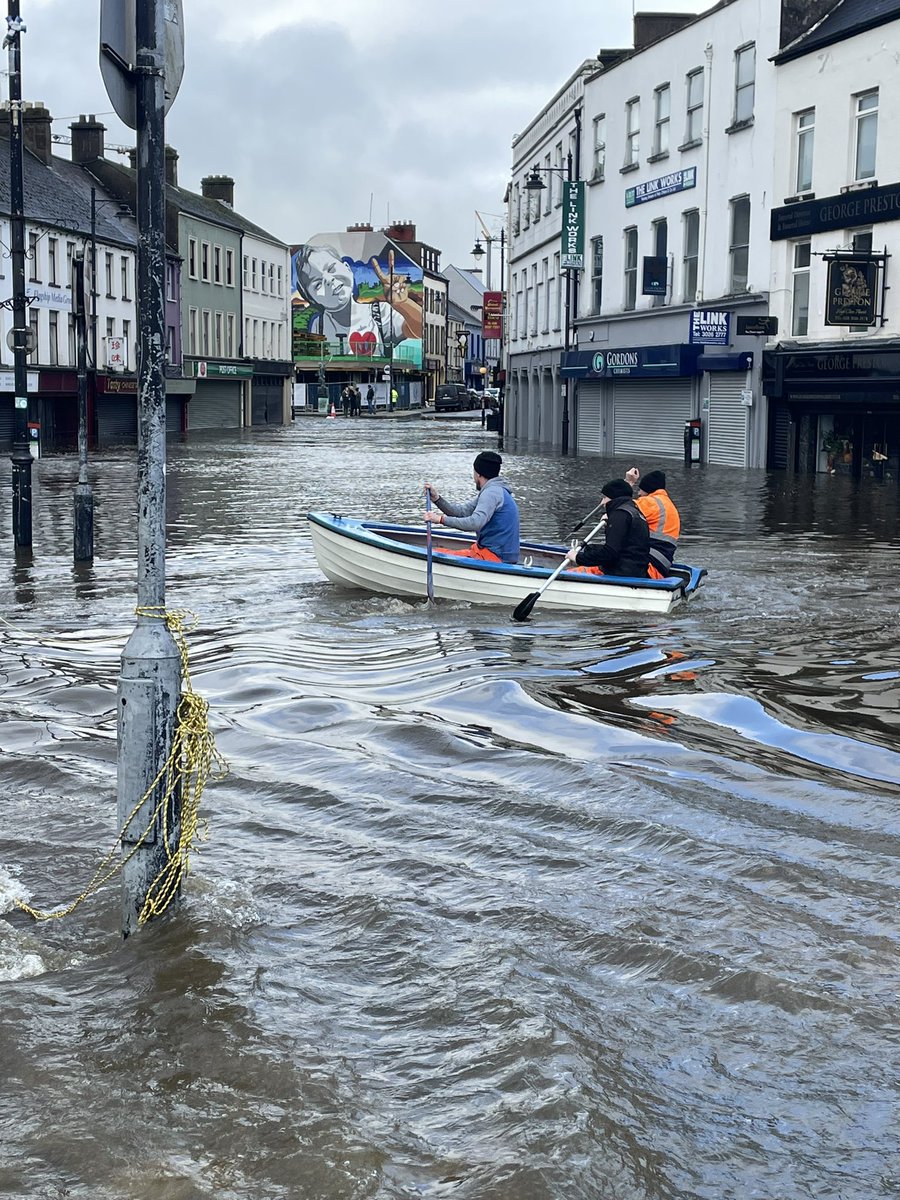 skydavidblevins's tweet photo. Newry, County Down. #Flooding https://t.co/wU5NWCEPpJ