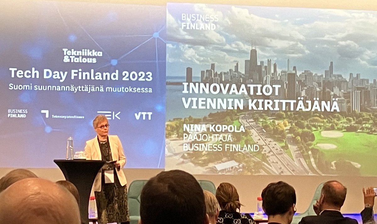 HannuKemppa's tweet photo. Uskallusta ja visiota! Julkisen rahan tehtävä on jakaa innovaatioiden ja viennin positiivisen kierteen riskejä! #techdayfi https://t.co/2dficyCk3k