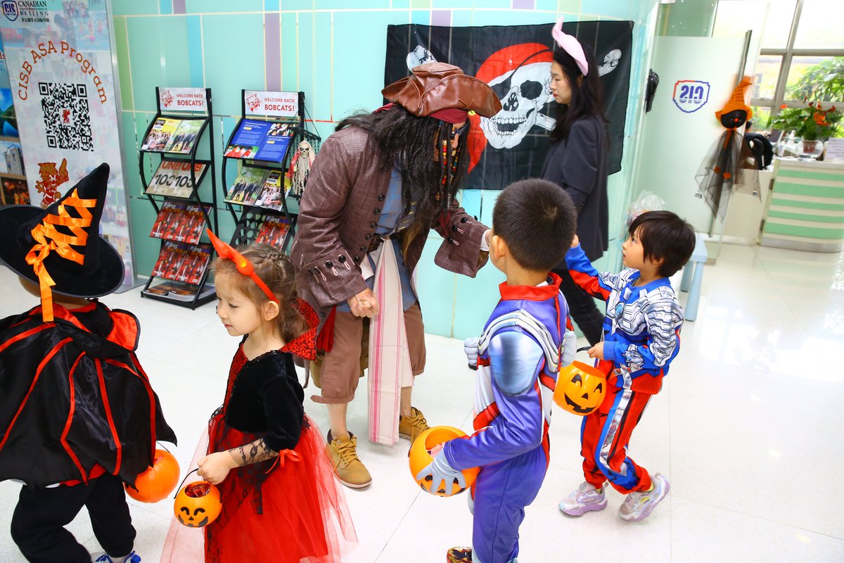 CISBeijing's tweet image. Stay safe and have a boo-tiful time celebrating this ghoulishly fun holiday! #ExceptionalEducation #ibschool #CISB #北京加拿大国际学校 #Togetherisbetter #HappyHalloween2023