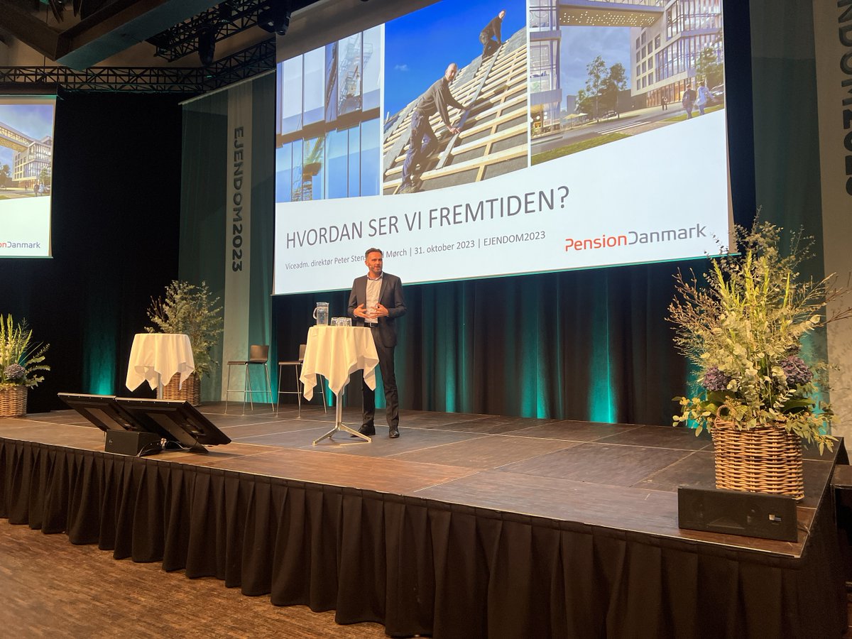 💬@PensionDanmark's viceadministrerende direktør, Peter Stensgaard Mørch er netop gået på scenen. Han giver os et indblik i, hvordan pensionsselskabet ser på fremtiden i ejendomsbranchen 🏘
#EJENDOM2023 #dkbiz #dkbolig