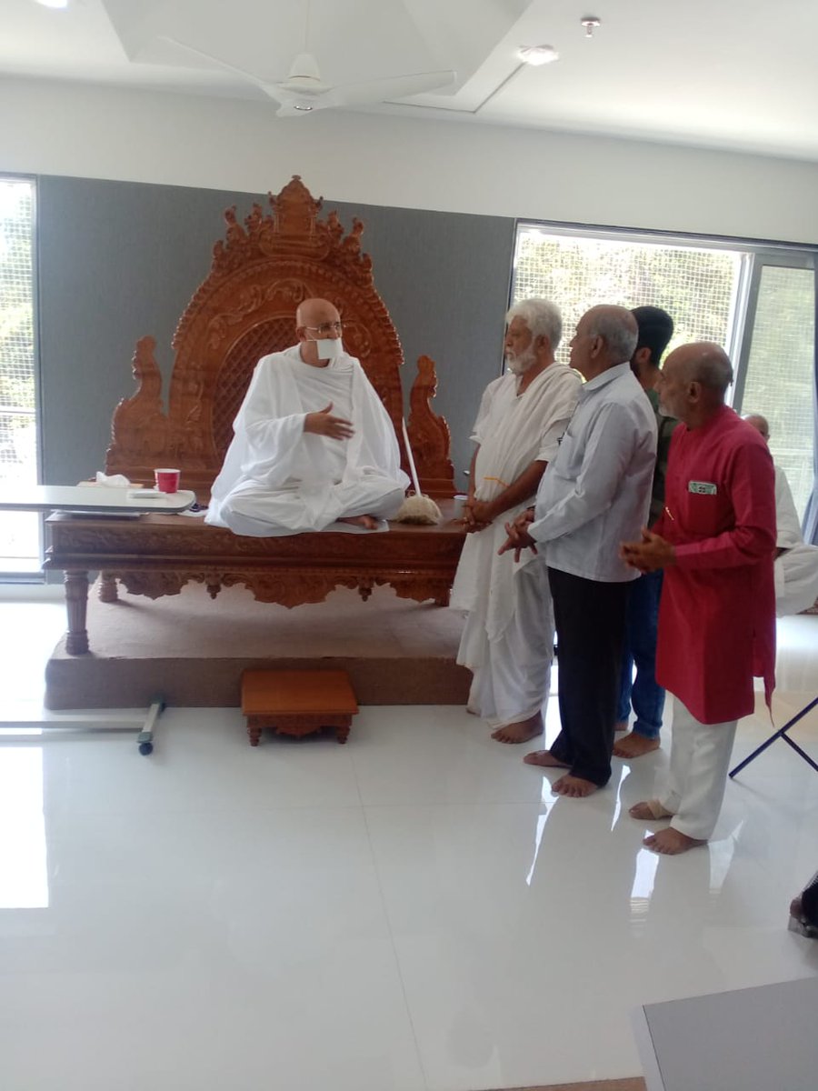 manav_mandir's tweet photo. નમ્રમુની સાથે જુનાગઢ https://t.co/XvNnYLq9T1