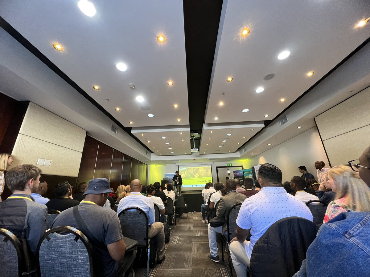 Lalitha Moodley♾ tweet media