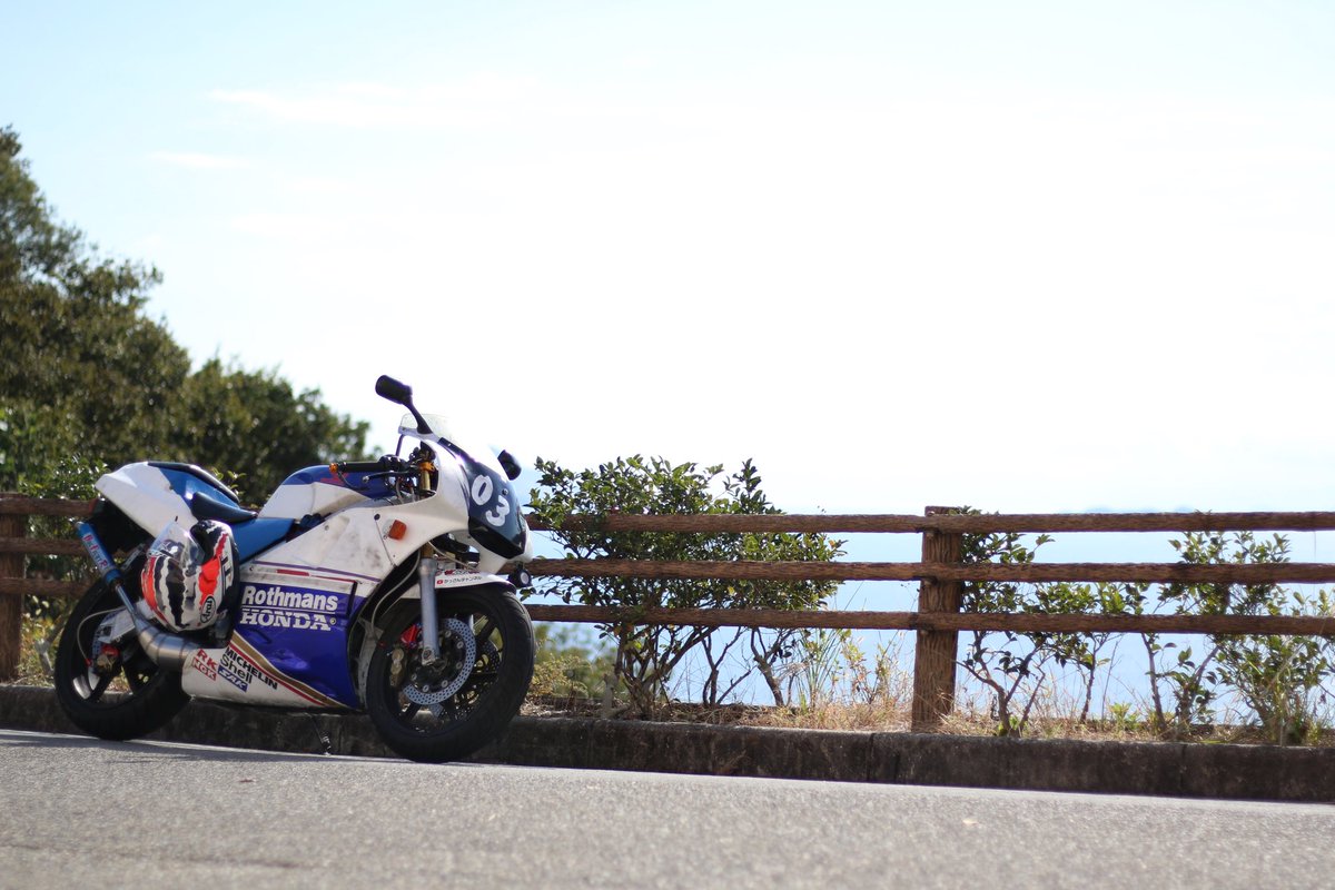 gorirand0's tweet photo. かっこいい😎
#NSR250 #MC18 #バイクのある風景 https://t.co/DEd72edr6f
