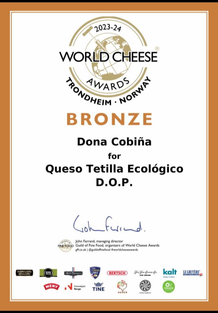 🥉 Estamos de noraboa!! O noso queixo DOP Tetilla Ecolóxico acaba de ser premiado con un bronce no concurso internacional World Cheese Awards.

O noso sincero agradecemento a todos os que nos acompañades cada dia!! 

#SabeQueNamora🧀