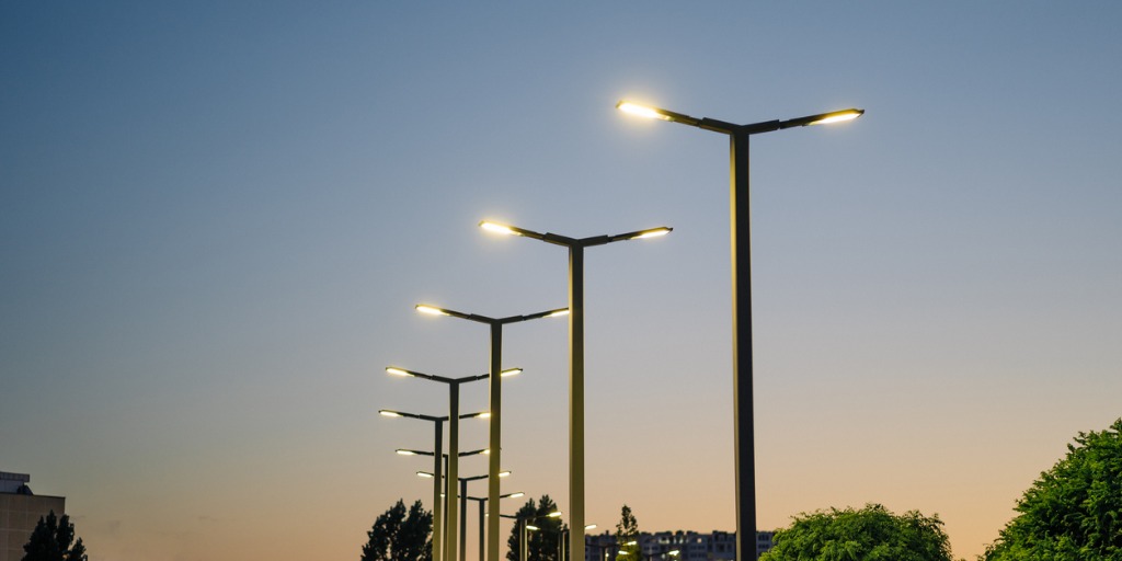 Consip_Spa's tweet image. 🇮🇹 ⚡#Consip: al via il contratto per gestione ed #efficientamentoenergetico degli impianti di #illuminazionepubblica dei grandi Comuni. Obiettivo: #risparmio del 50% sui consumi elettrici delle #PA entro il primo anno di contratto.
#ConsipPerItalia