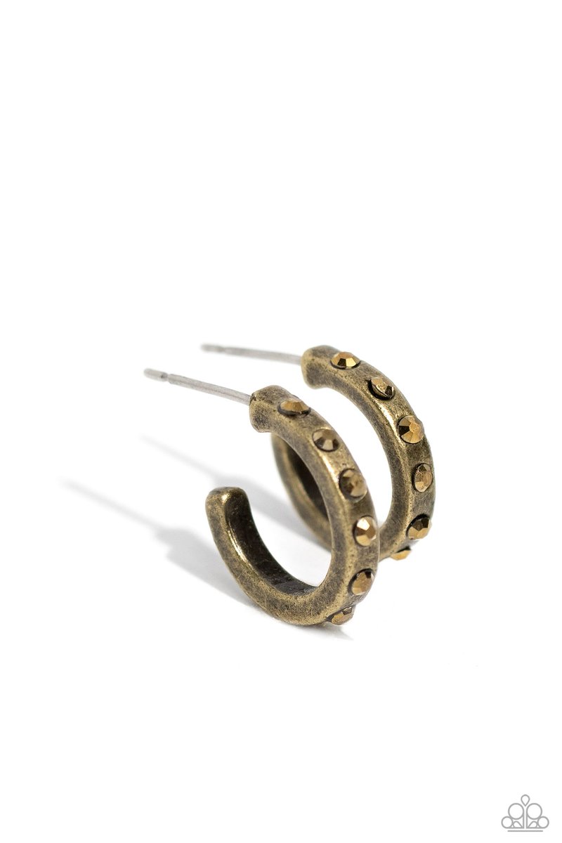 #brassearrings #brassjewelry #brassaccessories Gallant Glitz - Brass paparazziaccessories.com/shop/products/…