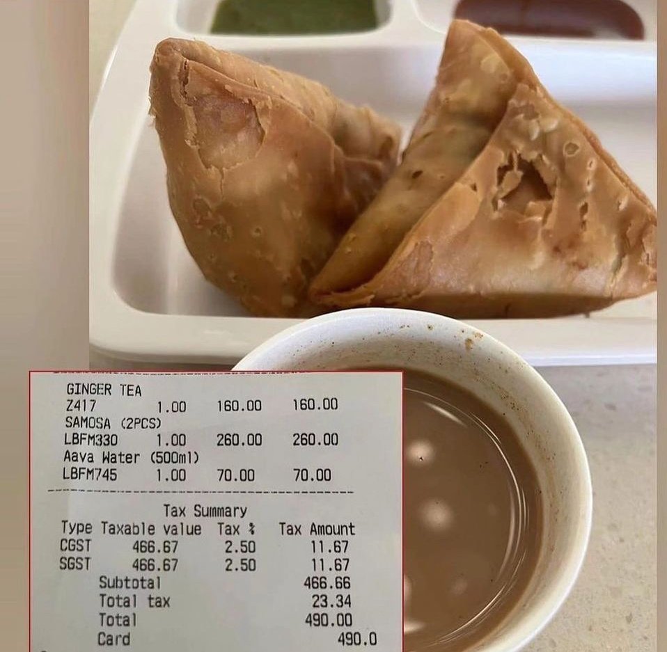 IndianGems_'s tweet photo. 2 Samosa, 1 Tea and a Water Bottle costed me 490 Rs at Mumbai Airport.

Flight Ticket From Mumbai to Kolkata- 9230 Rs.

Cab drivers Took 1500 Rs.

Total 11220 Rs For Reaching My Home (One time).

My Salary Per month is 17000.

And I am One of those Hindus Among 100 Crore population whose Family depends on their Earnings !!

Seriously Hindu Khatre mai hai !!