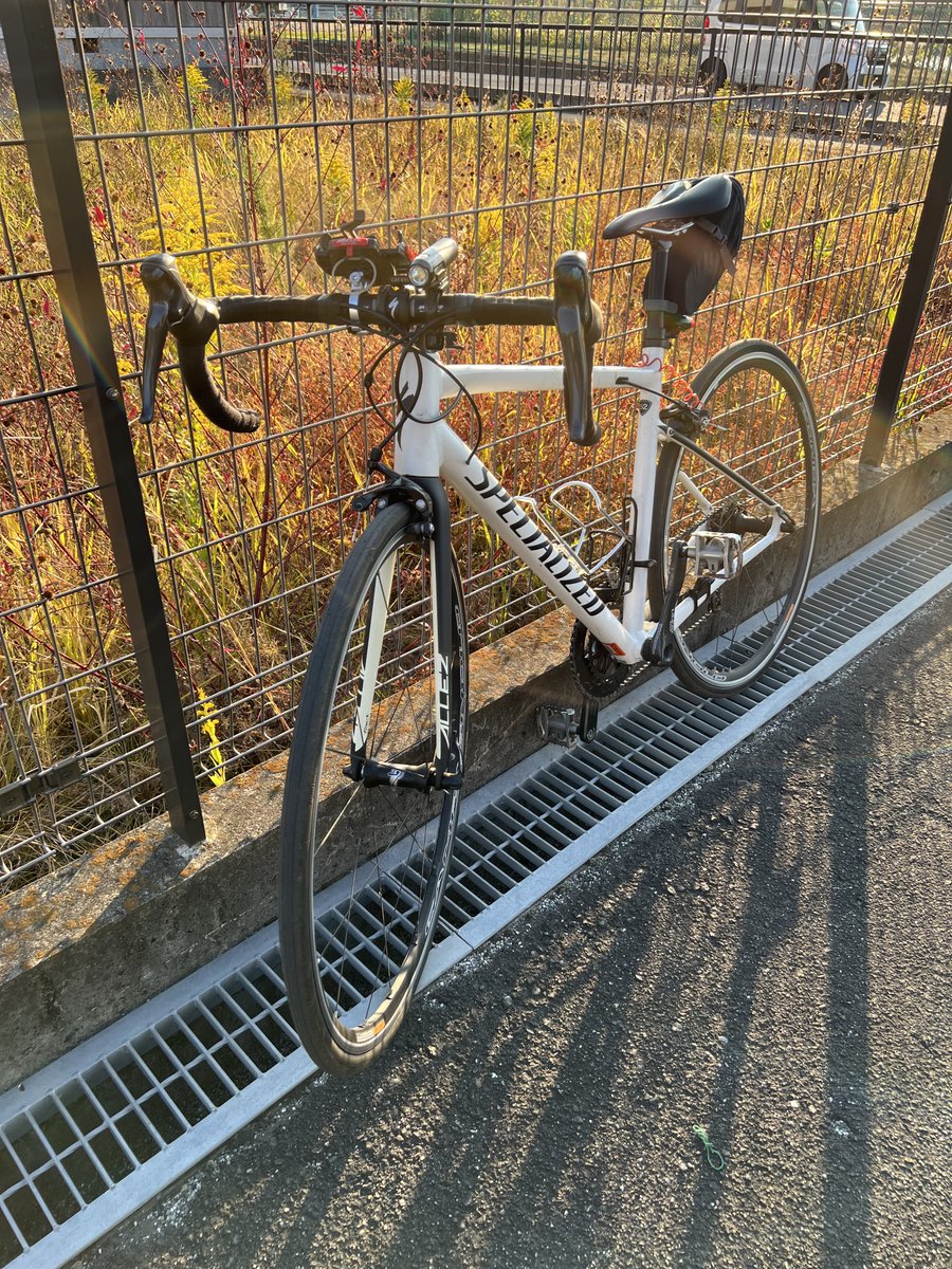 LAST_GEAR_japan's tweet photo. 大阪から自転車でご来店いただきました🙇♂️
ありがとうございました🙏
#511tactical
#BRCC
#リライブシャツ
#zinmaque https://t.co/YzzOAiZtts