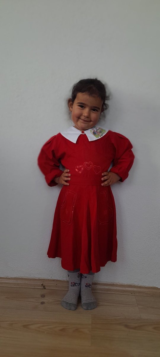 Ayssiiima's tweet photo. kızlaaaar hep birlikte yıllar öncesine dönüyoruz🥲❤️ https://t.co/IlNLLl3d2Q