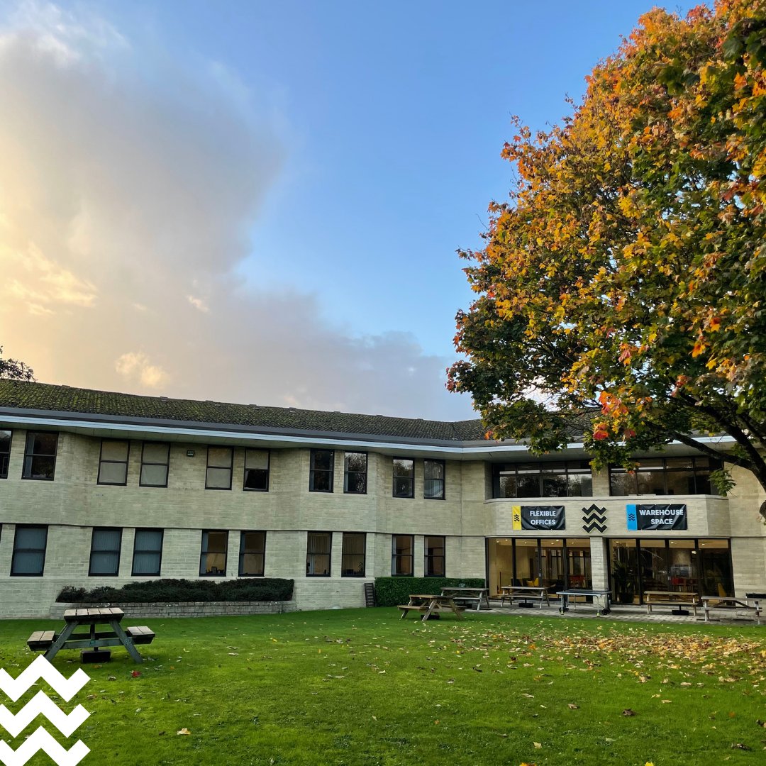 Happy Halloween 🎃👻🦇

Our garden is looking very autumnal now that the leaves are turning red and orange and falling to the floor. 🍁🍂

Why not give us a call on 📞01285 42 42 42 and book a tour!

#happyhalloween #officegarden #cirencesteroffices #officecommunity #kopykatuk