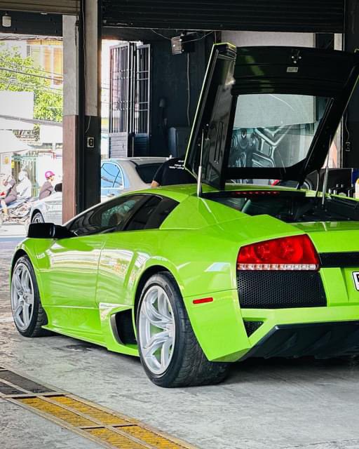 Henry_Monnfts's tweet photo. Baby Green…🧚♀️ #csperformance #lamborghini #lamborghinimurcielago #servicemaintenance #deitailing https://t.co/QpSYW27TQY
