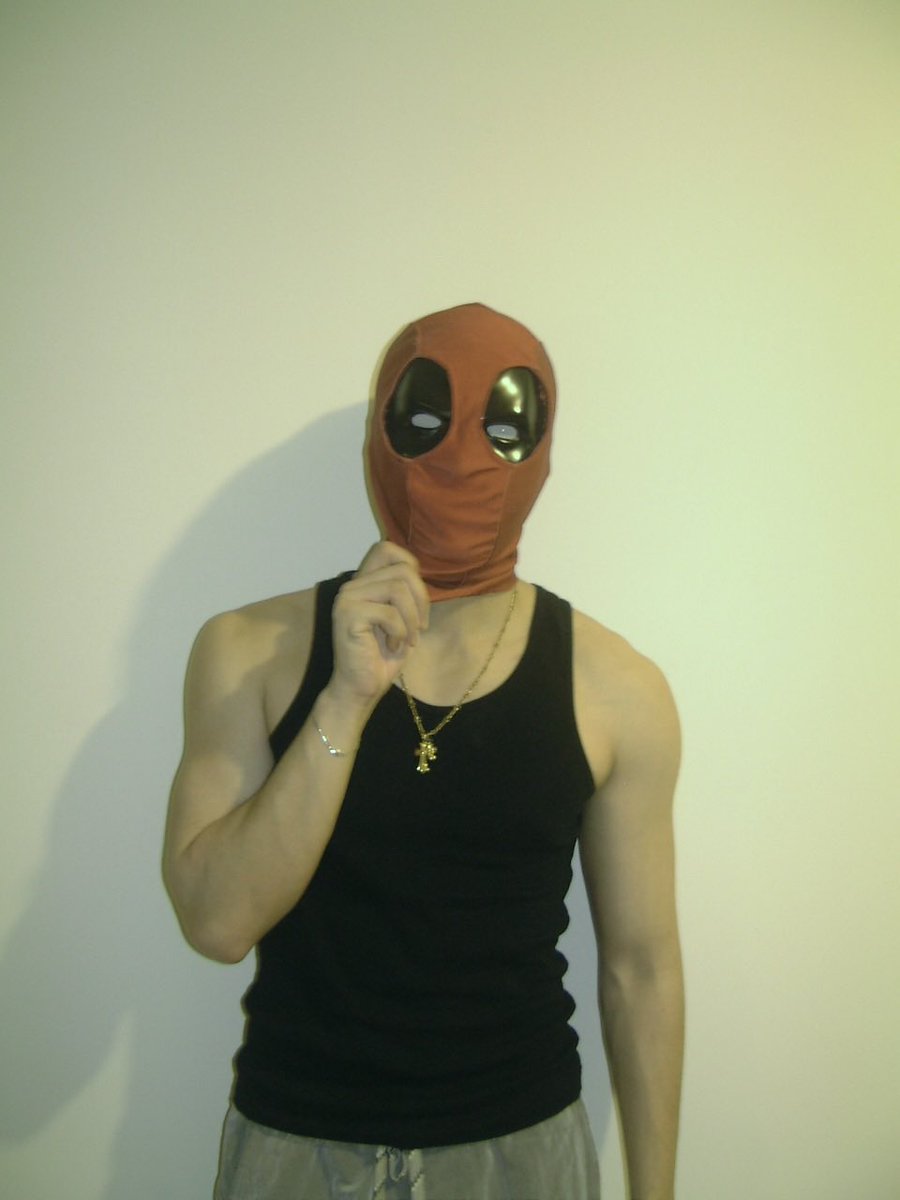 brentymanalo's tweet photo. happy halloween https://t.co/KuV8ILCt27