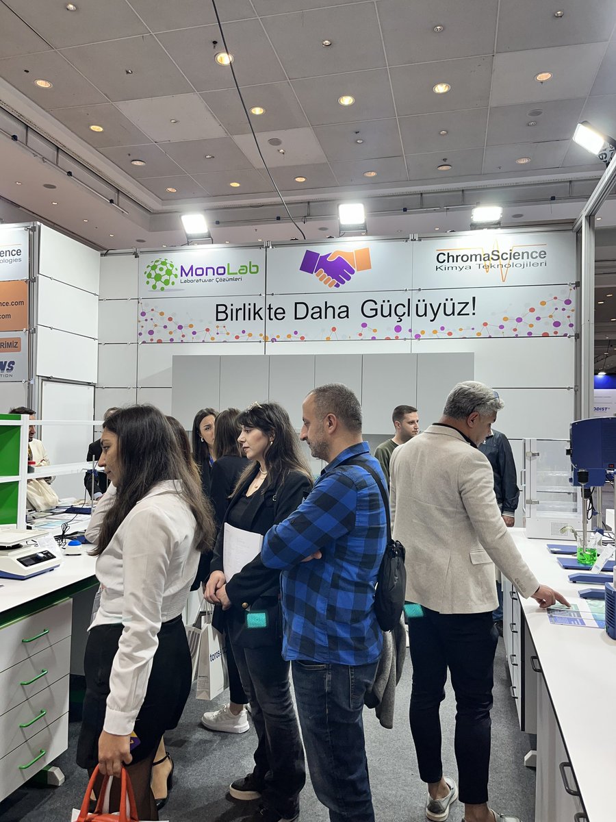 Monolaboratuvar's tweet photo. 25-27 Ekim tarihleri arasında düzenlenen Bioexpo Yaşam Bilimleri fuarında değerli katılımcılarımız ile bir araya geldik. Standımızda sizleri misafir etmekten büyük keyif aldık. Değerli katılımcılarımız ve emeği geçen tüm ekip arkadaşlarımıza teşekkür ederiz. #bioexpo2023 https://t.co/SbLnJurDWy