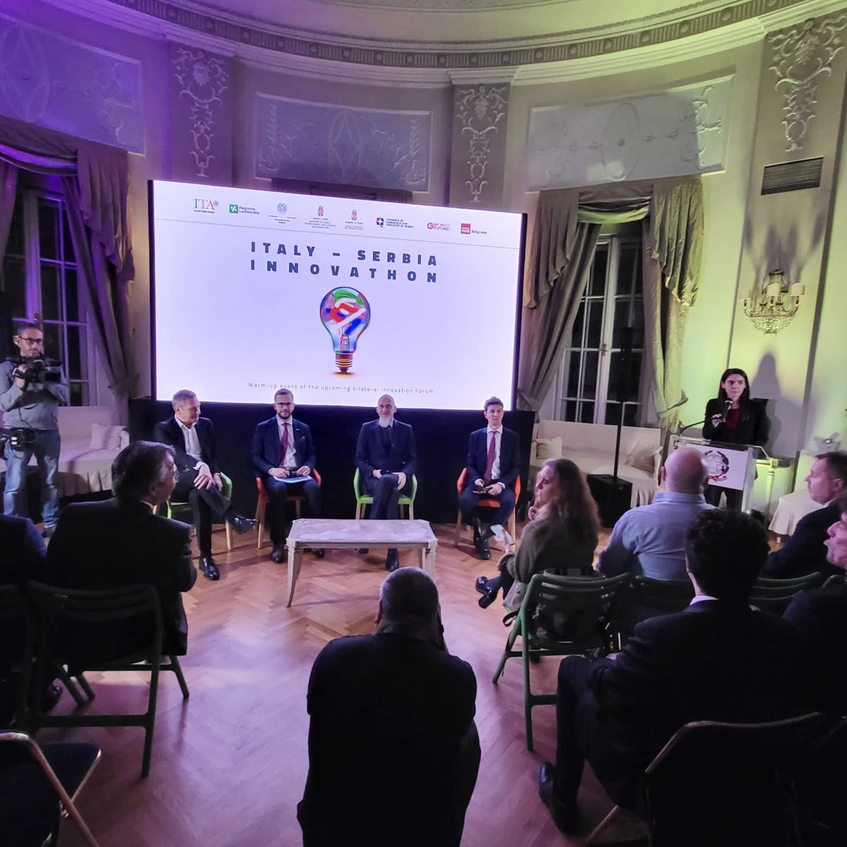 gori_luca's tweet photo. Juče #Innovathon Italija-Srbija. Razgovarali smo o saradnji sistema inovacija 🇮🇹 i 🇷🇸 i predstavili neke izuzetne primere iz agro-tehnološkog i digitalnog sektora obe zemlje. Otvara se put ka Forumu inovacija 🇮🇹🇷🇸 koji će se održati u decembru u Beogradu. https://t.co/A44ghmS53x