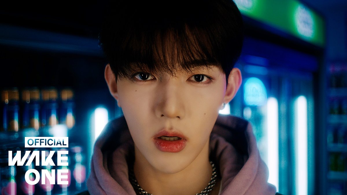 ZEROBASEONE The 2nd Mini Album [𝗠𝗘𝗟𝗧𝗜𝗡𝗚 𝗣𝗢𝗜𝗡𝗧]

'CRUSH (가시)' MV Teaser #1
🔗 youtu.be/6WA8x3nkWlY

2023.11.06 18:00 (KST)

#ZEROBASEONE #ZB1
#제로베이스원
#MELTINGPOINT #CRUSH #가시
#ZEROBASEONE_CRUSH