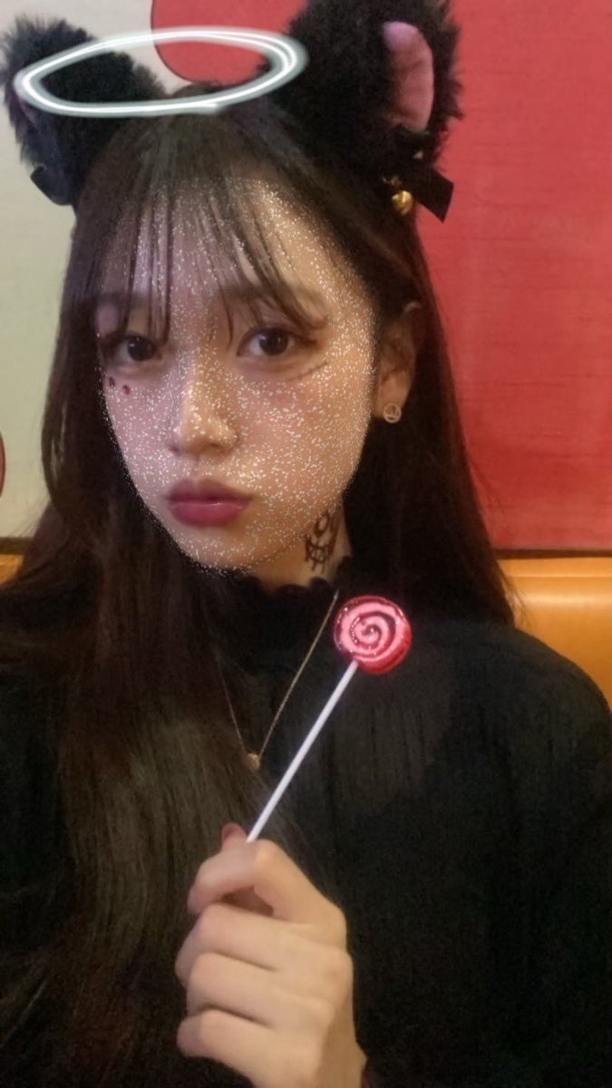 今日はハロウィンということで…
去年、ネコの仮装してパーティーした時の写真をお見せします🫣

1年前とそんなに変わってない…？？

miscolle.com/kokugakuin2023…

本日の投票がまだの方はお願いします🤲🏻🌟