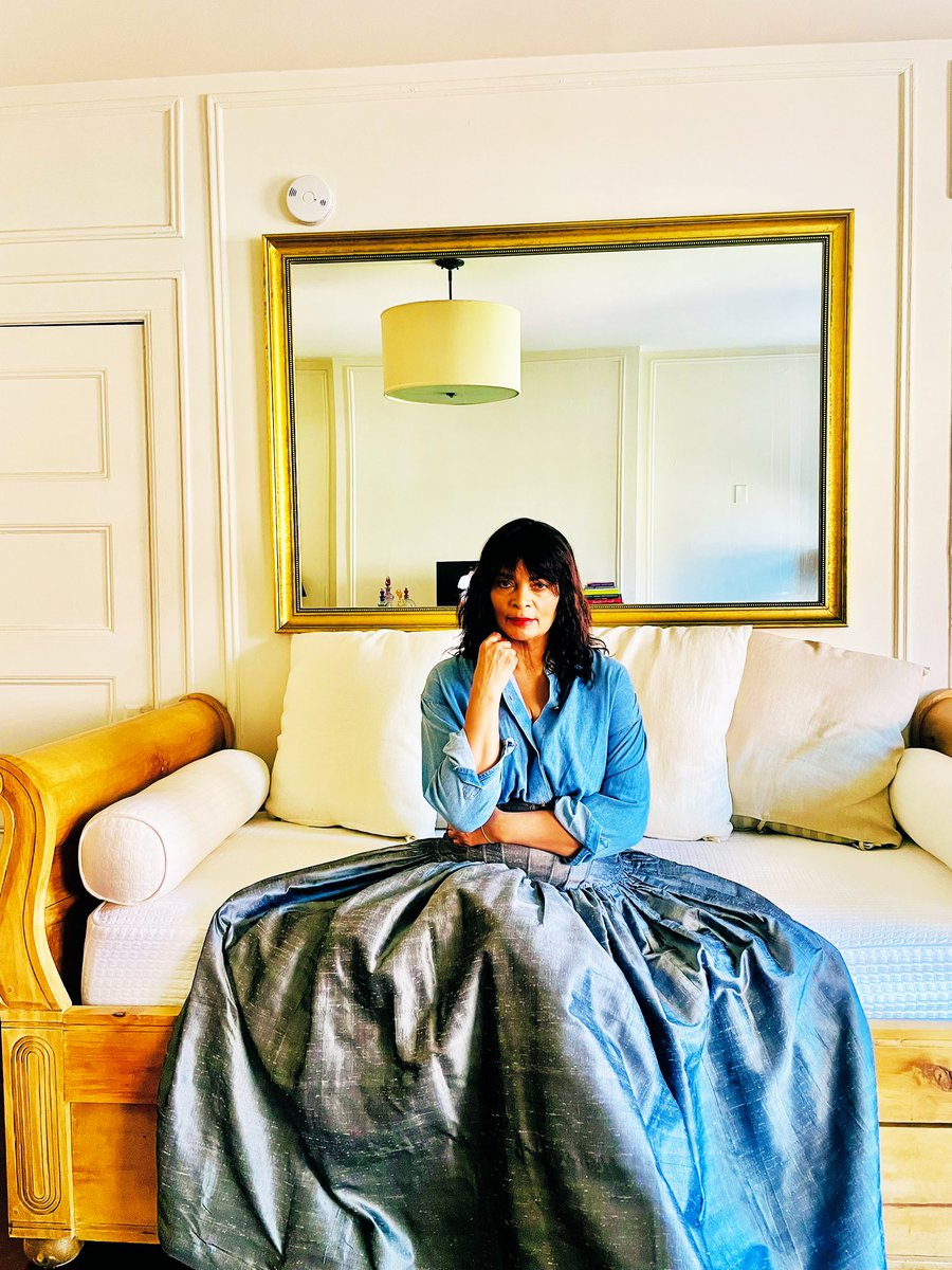 Angellika's tweet image. This Look Is From My Closet #EmmaunelUngaro Denim Bodysuit &amp;amp; Raw Silk Ball Skirt I Bought These Pieces 25 Years Ago At A Sample Sale I Love Discount Shopping #MyCloset #PrintModel #EditorialModel #CurvyModel #NY #London