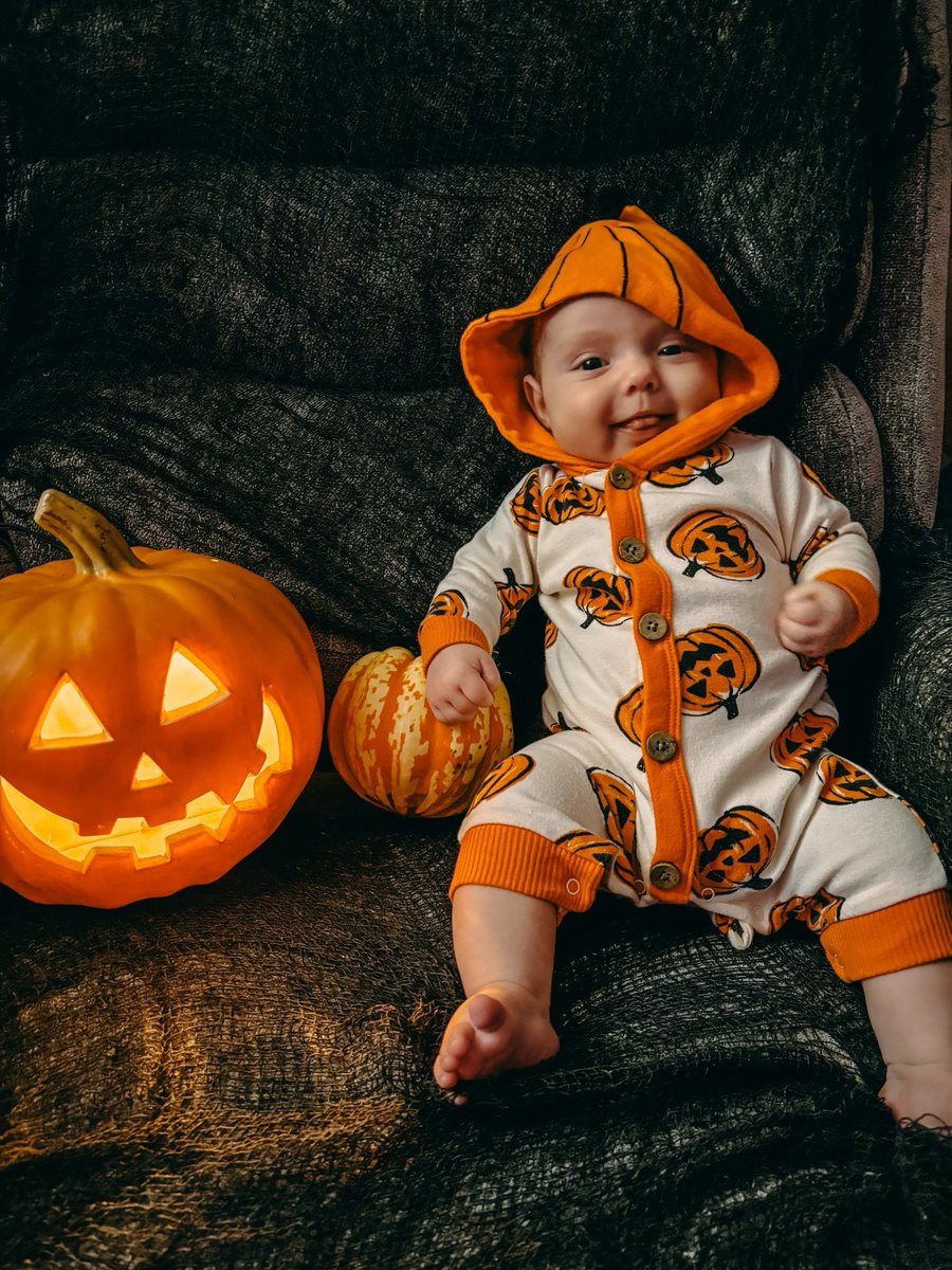 Neon Shadows A Noir Tale (Audio Drama) tweet media