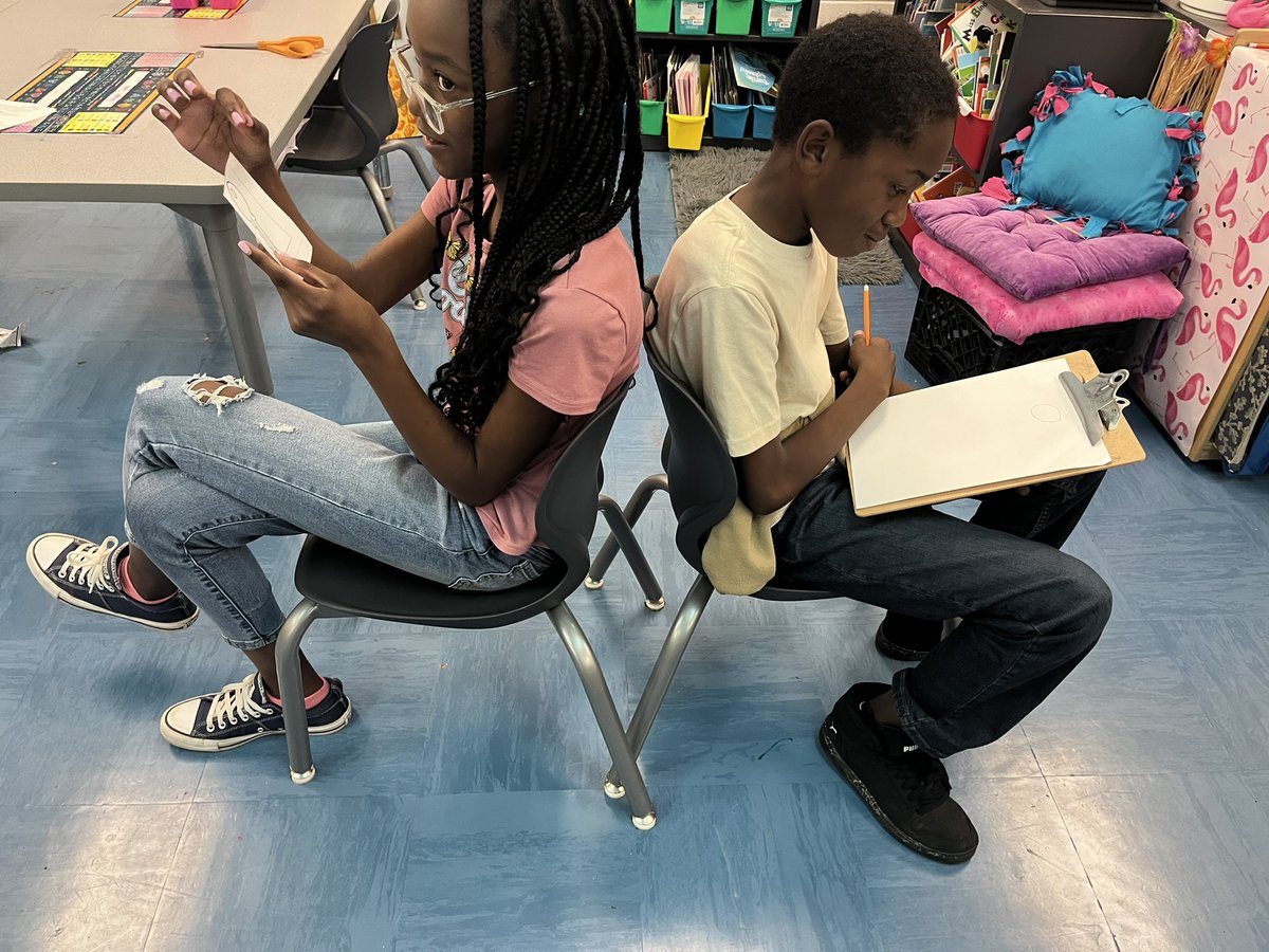 The LGE T3 club had a great time yesterday communicating and collaborating! These students were able to see how important communication is! <a href="/LGE__HCS/">Locust Grove Elementary School</a>