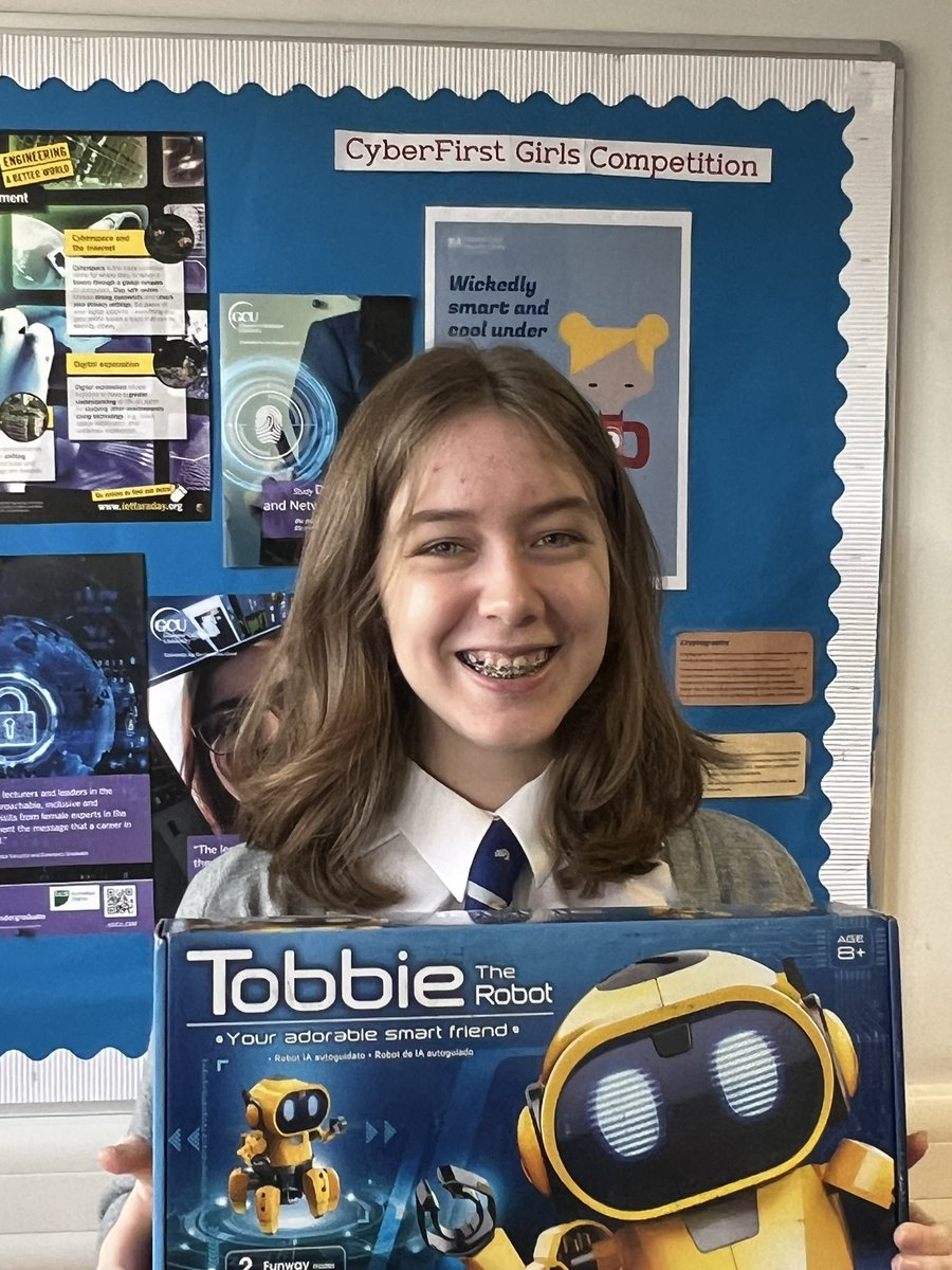 @KA_Science Well done Mati, a winner in the @dressCodeHQ Summer of Code competition. Mati is leading our dressCode club which launches today! #ChooseComputingScience #Stem