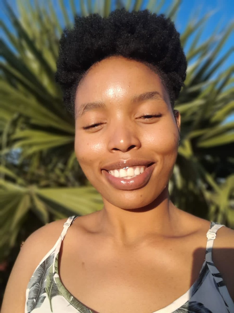 FaithMotsapi's tweet image. Gentle magic works💚