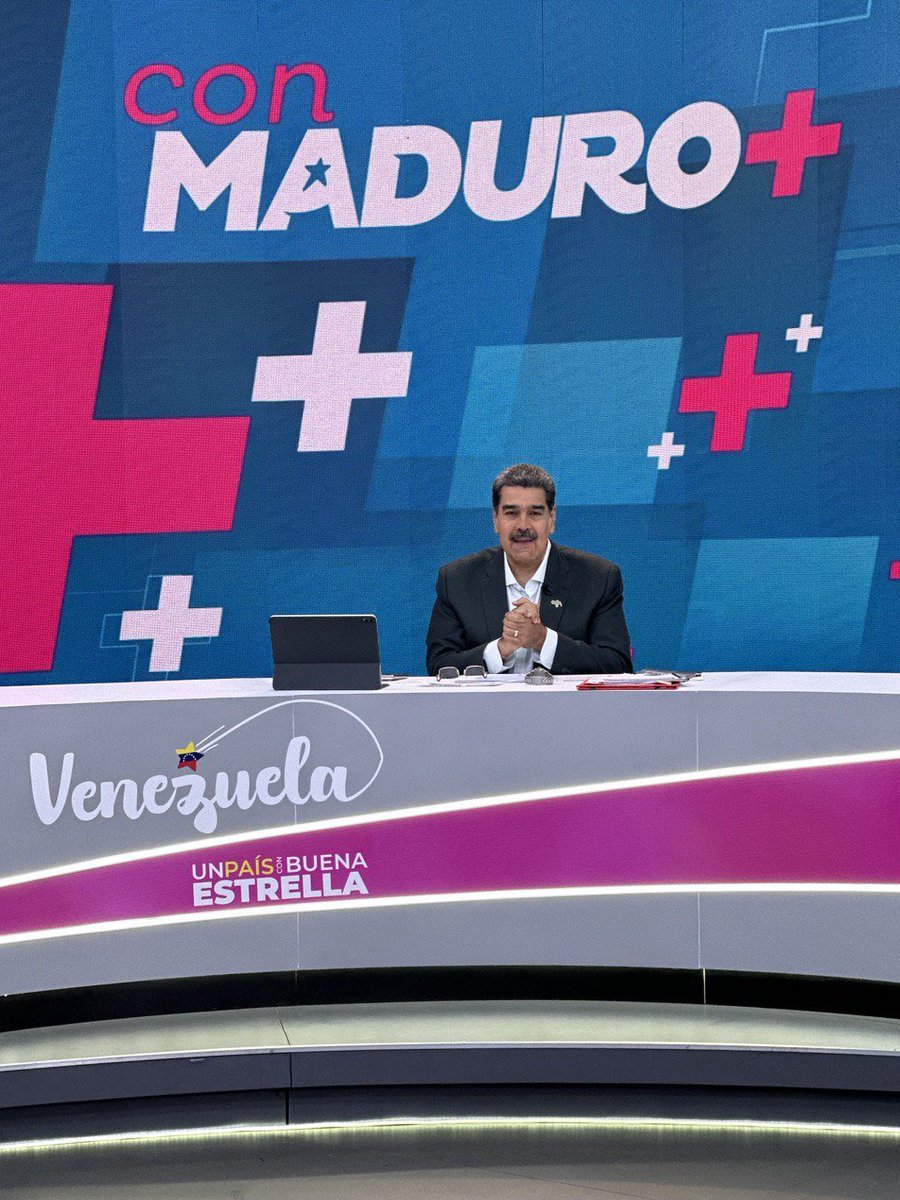 📢¡𝐀𝐬í 𝐥𝐨 𝐃𝐢𝐣𝐨!  🇻🇪
Pdte. <a href="/NicolasMaduro/">Nicolás Maduro</a>: Vamos rumbo a la fundación de la Gran Federación Venezolana de Mujeres de Venezuela el próximo 8 de marzo.
#VenezuelaToda