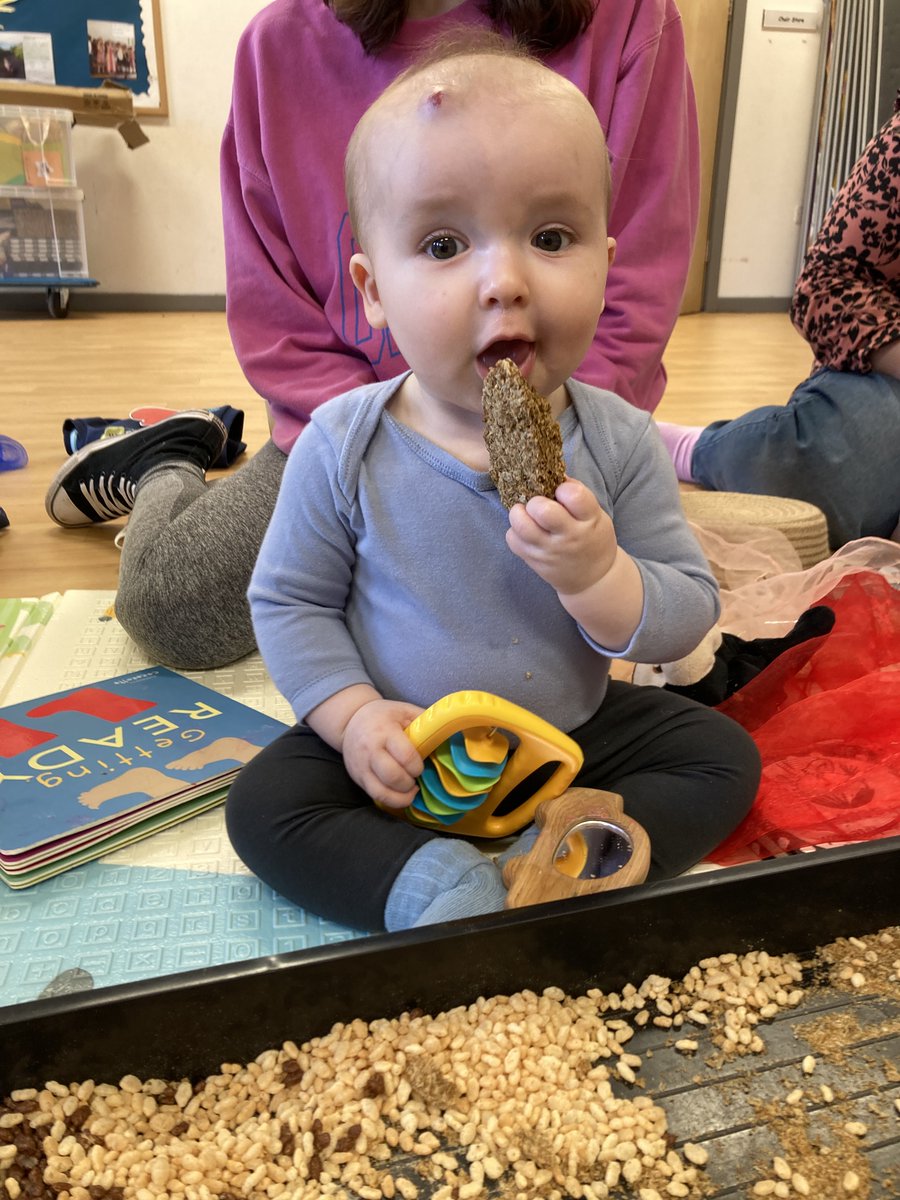 It's Eat Healthy Day - make it finger friendly! Why not make either of the following for your little one they're delicious & packed with nutrients: Veggie Pancakes & Banana Oat Bites
(Throwing it back, we’re never without a biscuit/resource at group)
#EatHealthyDay #BabyNutrition