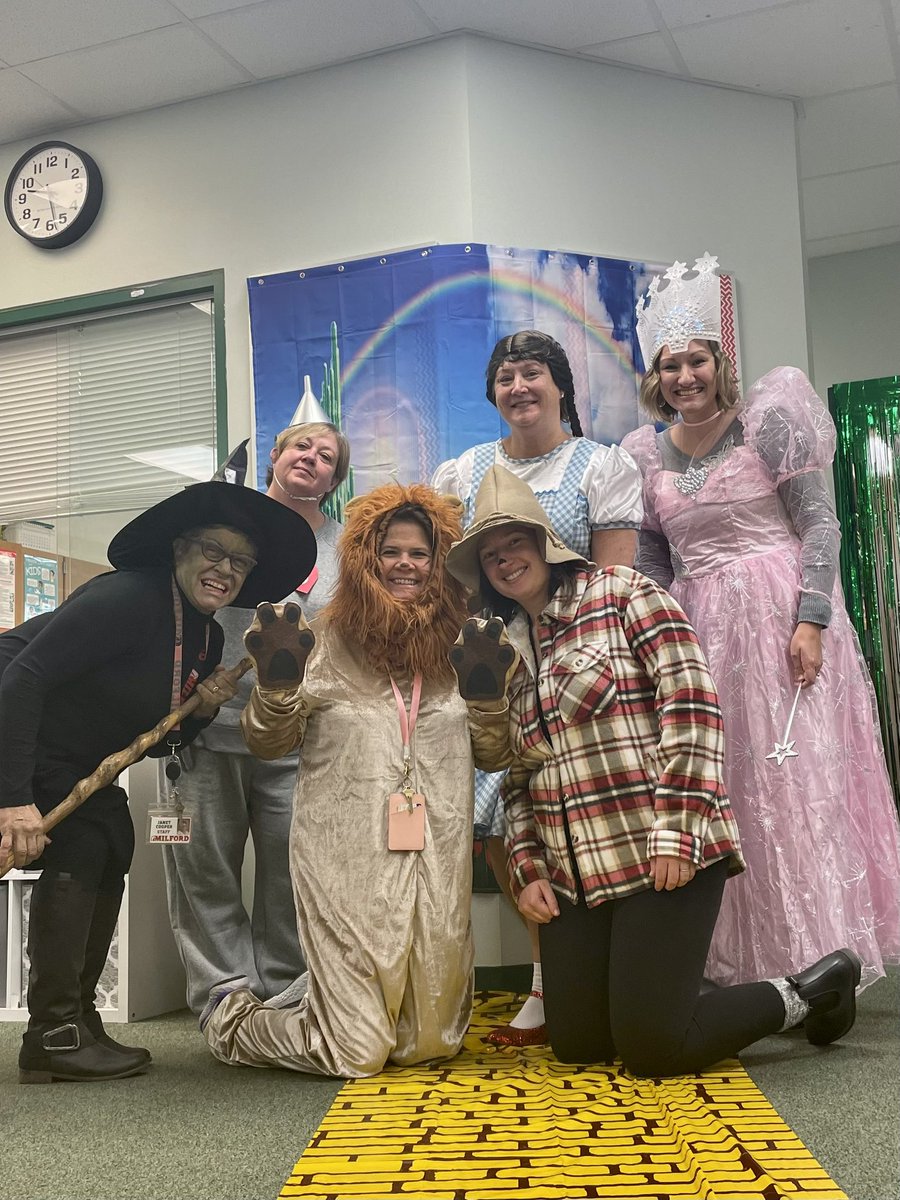 Lights, Camera, Action #MLBallstars! Our all-star staff went to the movies today 🍿🎞️🎥