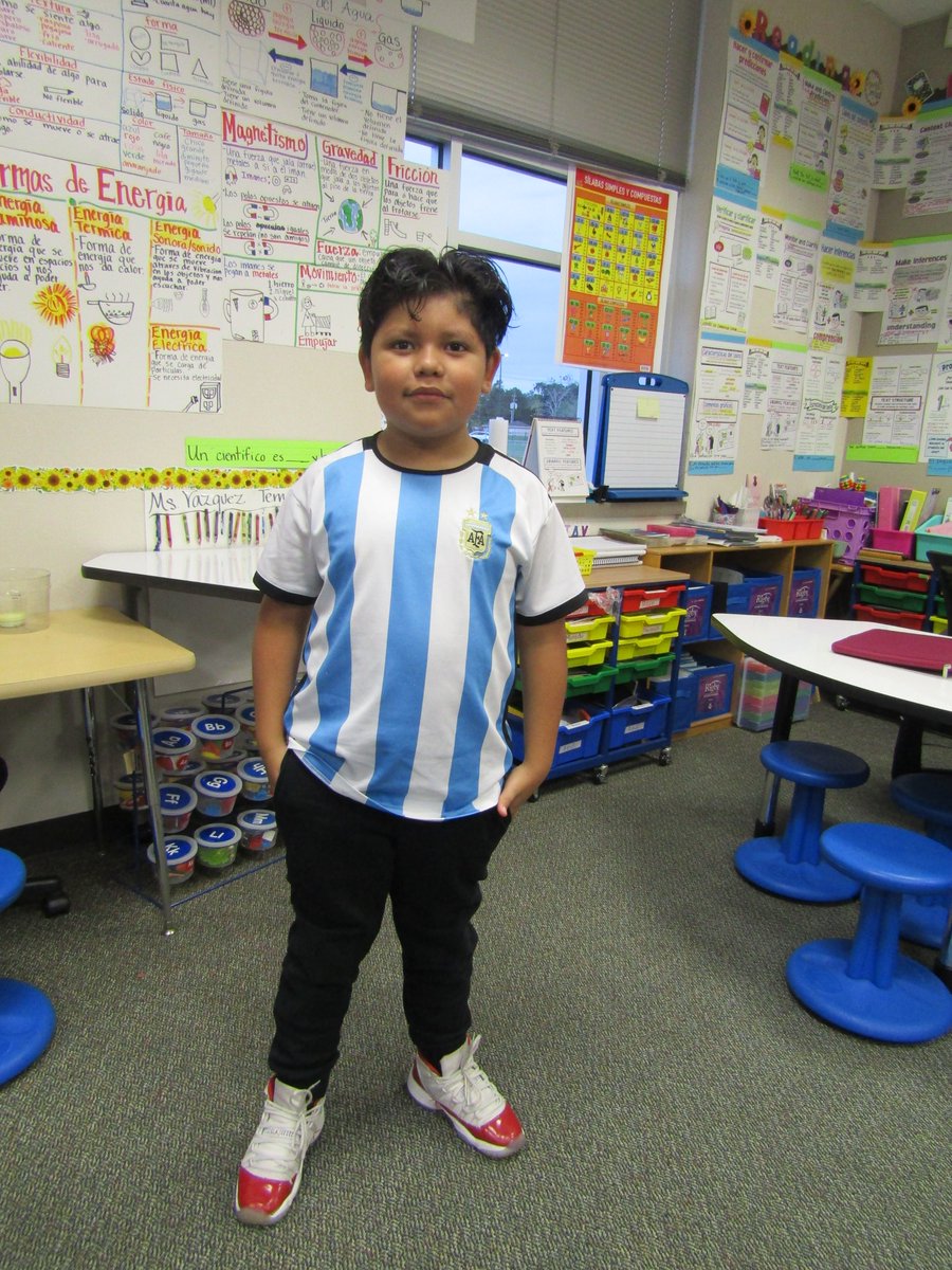 Red Ribbon Week : Look At What I can Be If I'm Drug Free! #horndreamsbig He wants to be e soccer player!