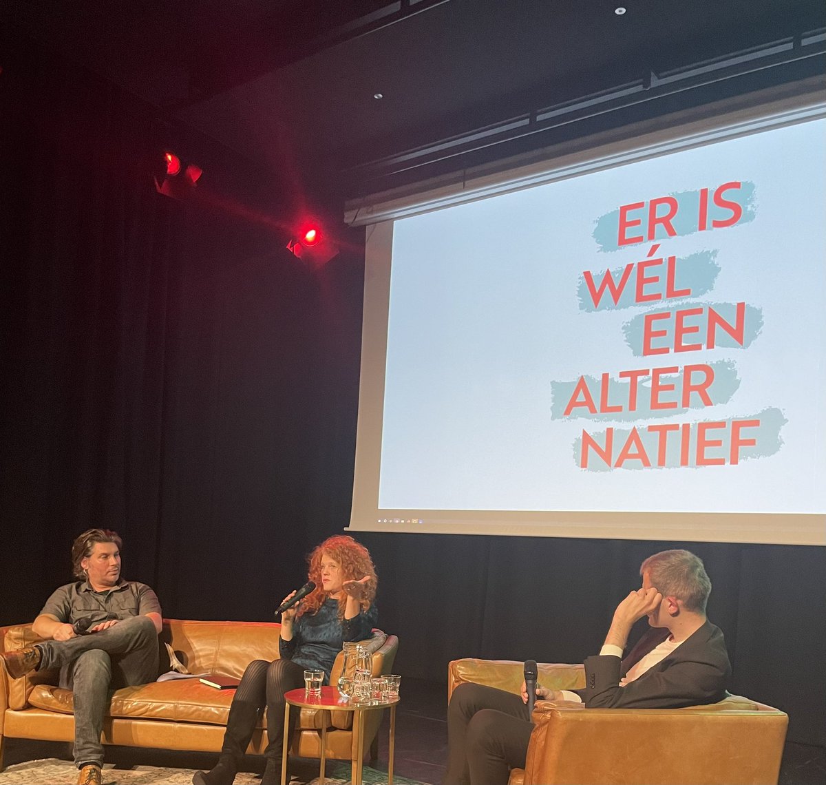 Mooie avond in <a href="/SGZKampen/">Stadsgehoorzaal</a> over de coöperatieve samenleving en boek ‘er is wel een alternatief’ (met @roel_kuiper <a href="/sbloemen/">Sophie Bloemen</a> <a href="/ZieglerFloor/">Floor Ziegler</a> en Martijn Sollie) 

Hier terug te zien: youtu.be/FzeLpxYncNA?si…

<a href="/WBGroenLinks/">Wetenschappelijk Bureau GroenLinks</a>