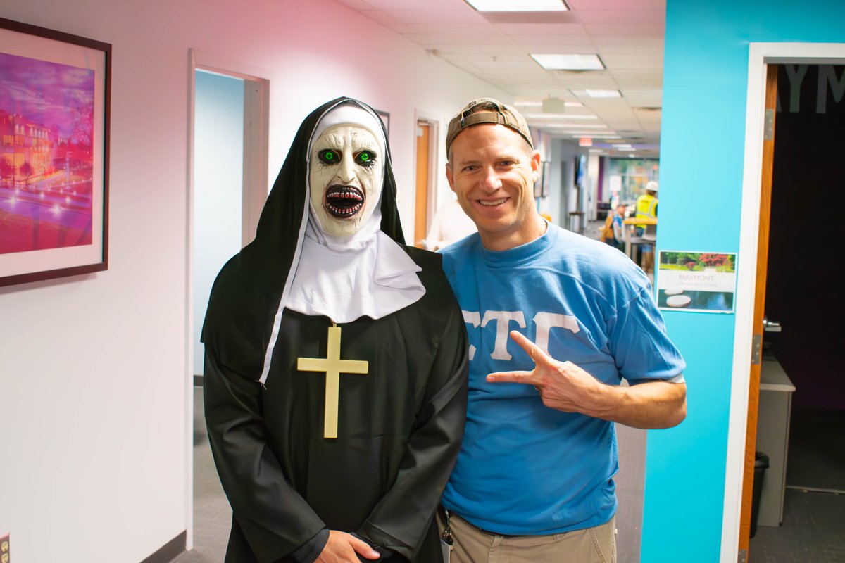 paymerang's tweet image. 🎃👻 Our 2023 Halloween Costume Contest is truly spooktacular! 🧛‍♂️🧟‍♀️

Which one&apos;s your favorite? Let us know below and stay tuned for the results! 😈🕸️🎉

#HalloweenContest #PaymerangHalloween #SpookySquad #OfficeFun #FrightNight #TeamSpirit