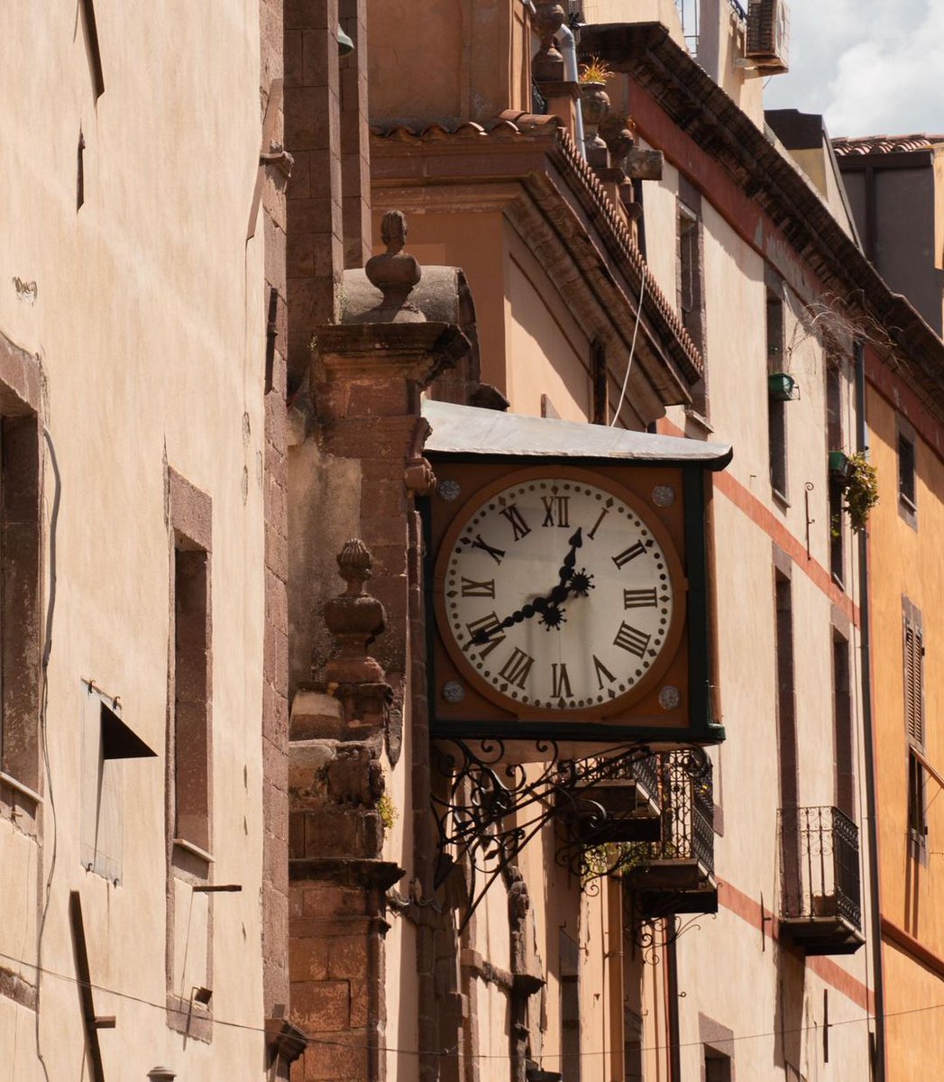 Bosa is a captivating town located on Sardinia's west coast, known for its vibrant houses and the meandering River Temo. Established by the Phoenicians, its history spans centuries, with various cultures leaving their mark. Dominating the town's skyline, the Malaspina Castle