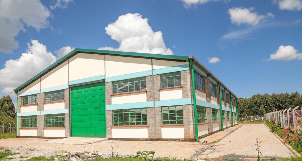 Nandi029's tweet photo. The Nandi Textile (NATEX) a tailoring hub in Mosoriot set to create additional job opportunities to youth &amp; women in Nandi County is on the verges of completion. The textile and apparel unit will also offer a training opportunity for young people &amp; women. #ContinuedTransformation https://t.co/qmYsai5r6F