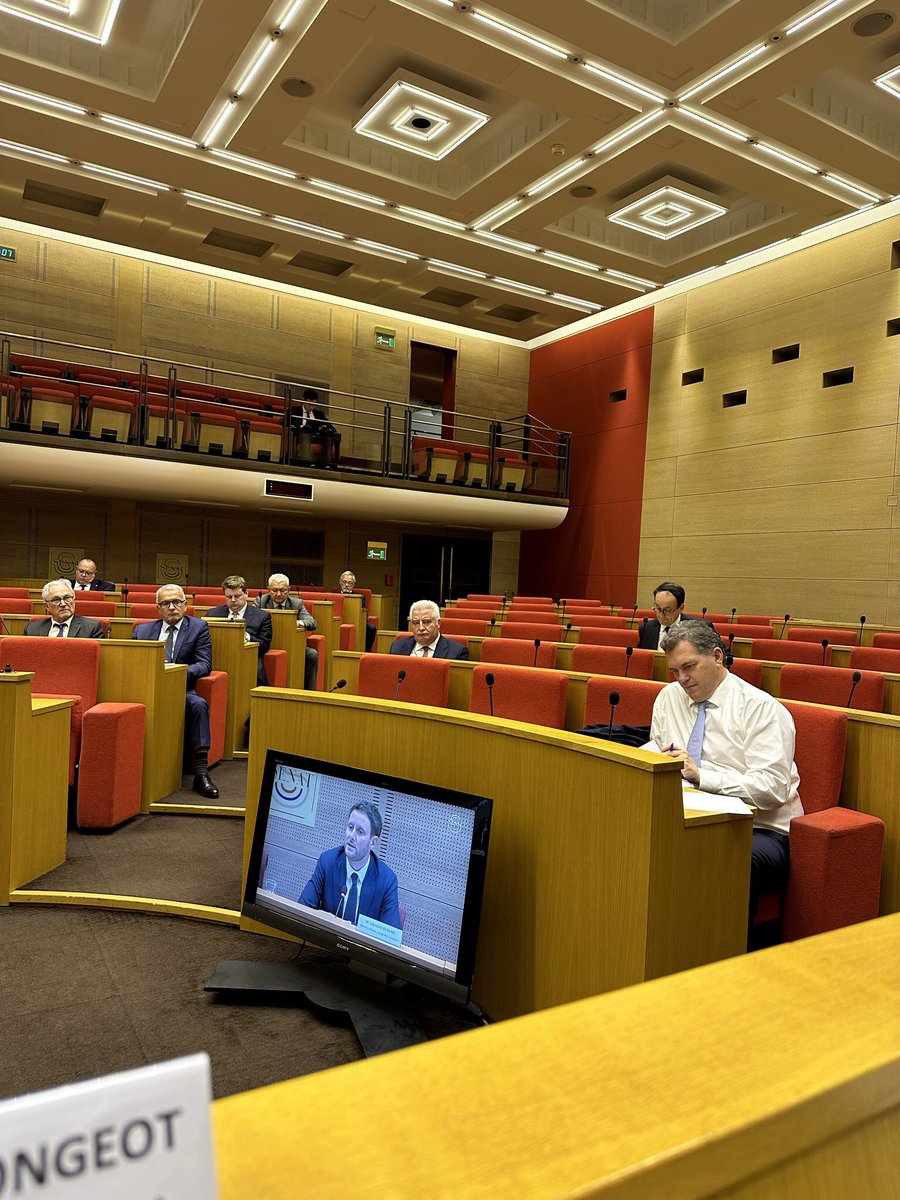 jf_longeot's tweet photo. La #CATDD auditionne @CBeaune Ministre Délégué Chargé des Transports. J’interroge le Ministre sur l’Avenir du Fret Ferroviaire dans notre pays.
Le Ministre annonce une loi portant spécifiquement sur les infrastructures de transport c’est une bonne nouvelle. https://t.co/ZTwn83urRF