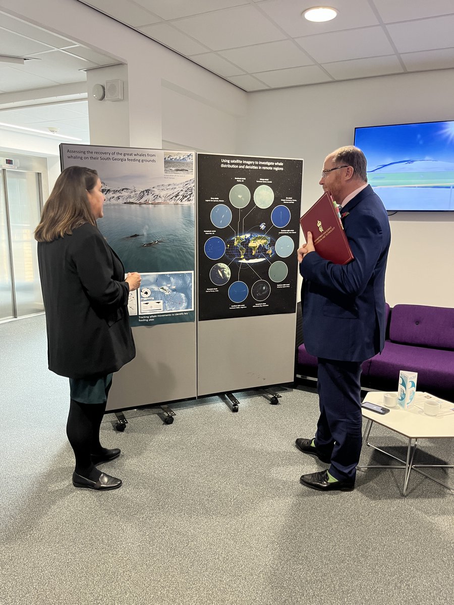 It was great to chat about the Hungry Humpbacks project to @GeorgeFreemanMP during his visit to @BAS_News today!