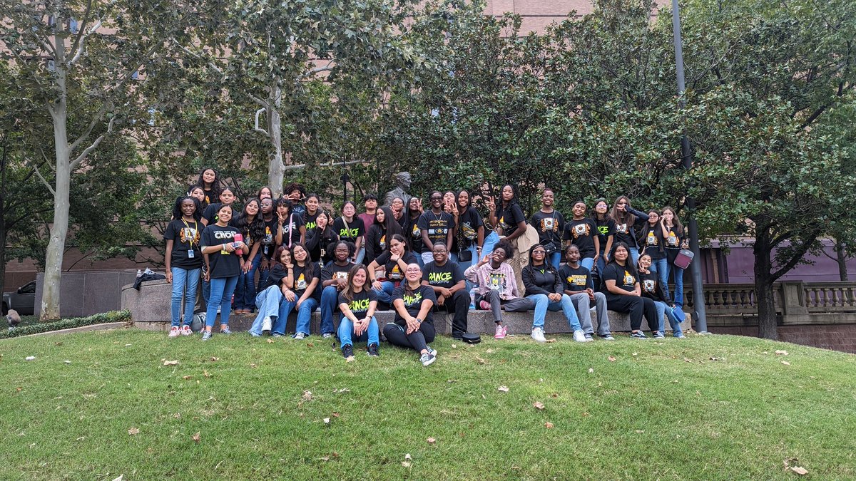 Thank you <a href="/HoustonBallet/">Houston Ballet</a> for the wonderful opportunity to visit your facility, and learn about the opportunities BEHIND THE SCENES. <a href="/RobersonSpring/">Roberson Middle School</a>  <a href="/CeceliaBrumsey/">Cecelia Brumsey</a> <a href="/Ramos_Rosalba81/">Rosalba Ramos</a> <a href="/johnnybwilliams/">Johnny B Williams</a> <a href="/joerclark/">Joe Clark</a> #SISDPVA <a href="/SpringISD_FACE/">Spring ISD Family & Community Engagement</a>