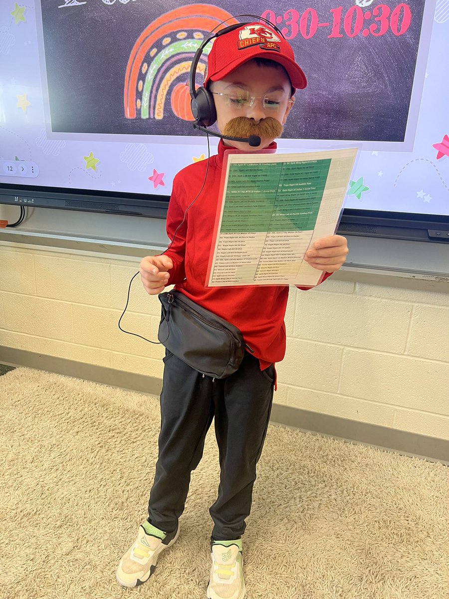 Coach Reid is calling all the plays in second grade today 😜❤️💛 <a href="/Chiefs/">Kansas City Chiefs</a>