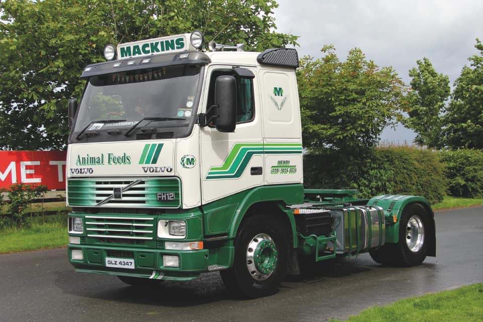 TrucknDriver's tweet image. In this months special Volvo edition we celebrate the 30th anniversary of the iconic FH. 

We take a look back at some of the most memorable outfits from Ian Lawson’s photo archive. 

Issue on sale now or to download 👇🏻 
ow.ly/LbBU50Q2GTs

#volvotrucks #volvotrucksmoment