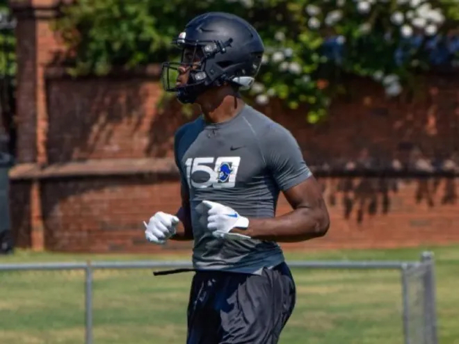 'It was an amazing atmosphere. I love how things are different than other schools.' 2025 Alabama safety Jotavion Pierce (@JotavionPierce) visited Tennessee earlier this season and enjoyed his time on Rocky Top with the #Vols. More from @RealTBannerman: tennessee.rivals.com/news/2025-alab…